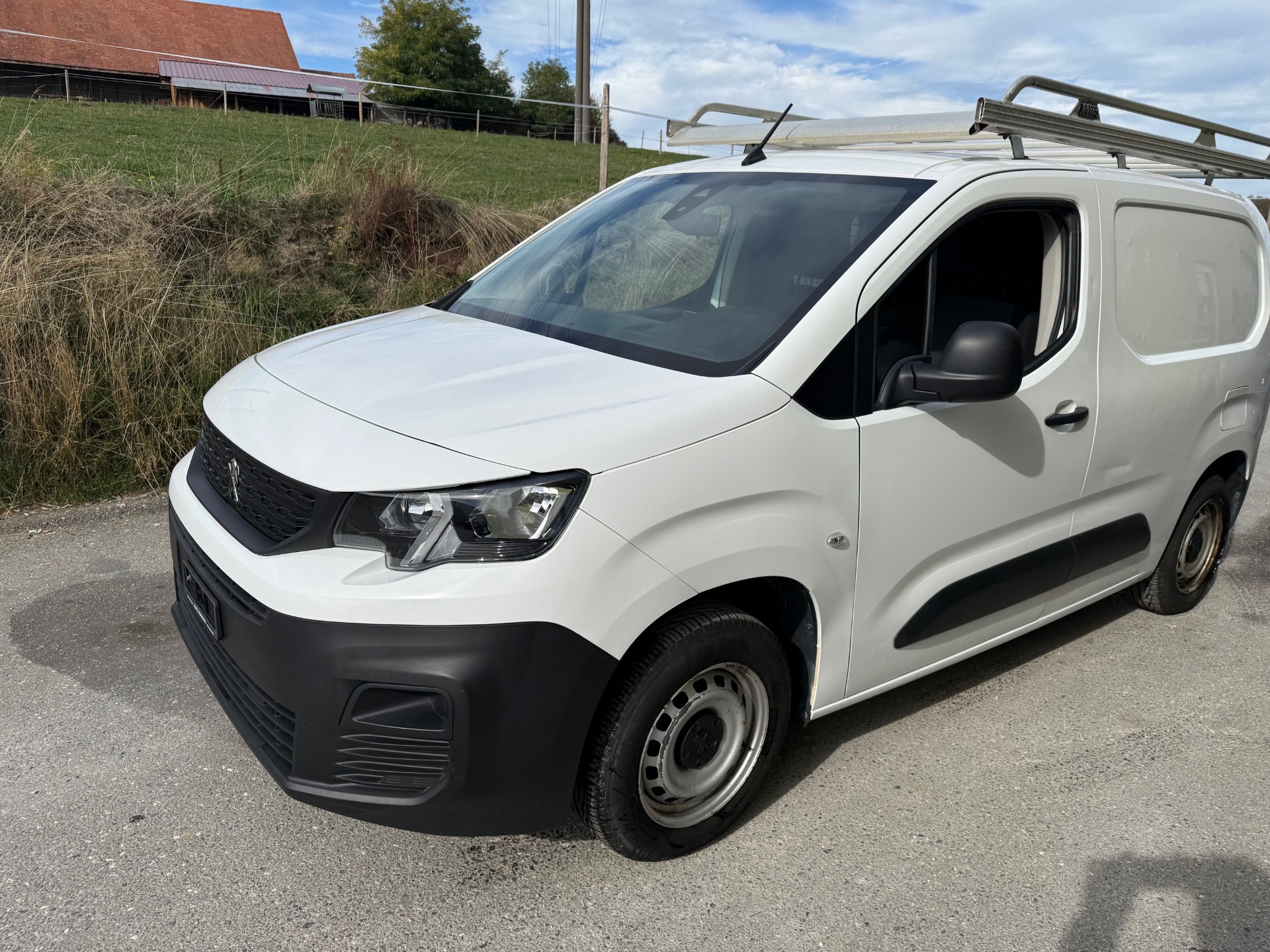 PEUGEOT Partner 1.2 Pure Tech s/s Asphalt 650kg-image-0