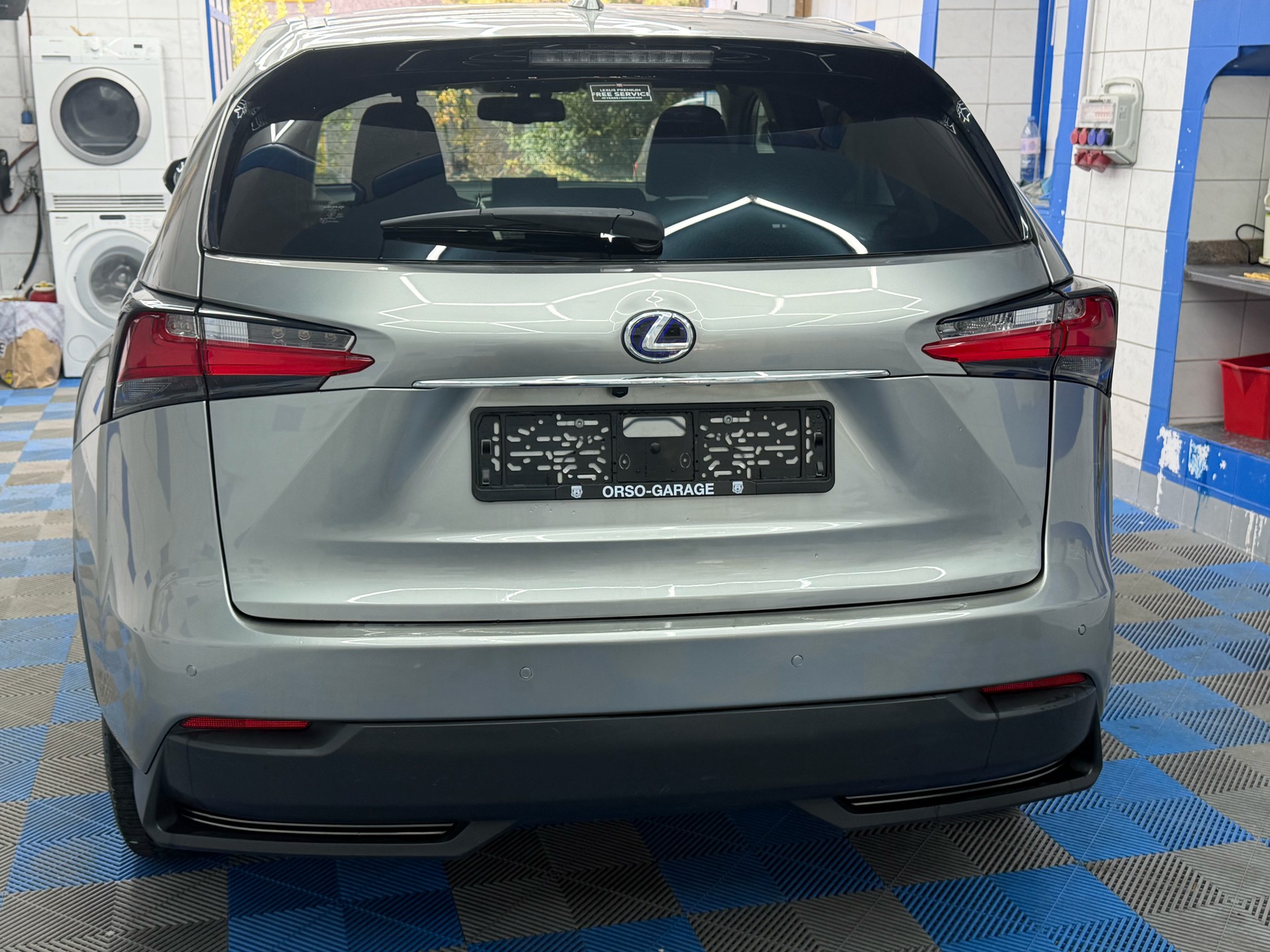 LEXUS NX 300h business E-Four Automatic-image-5