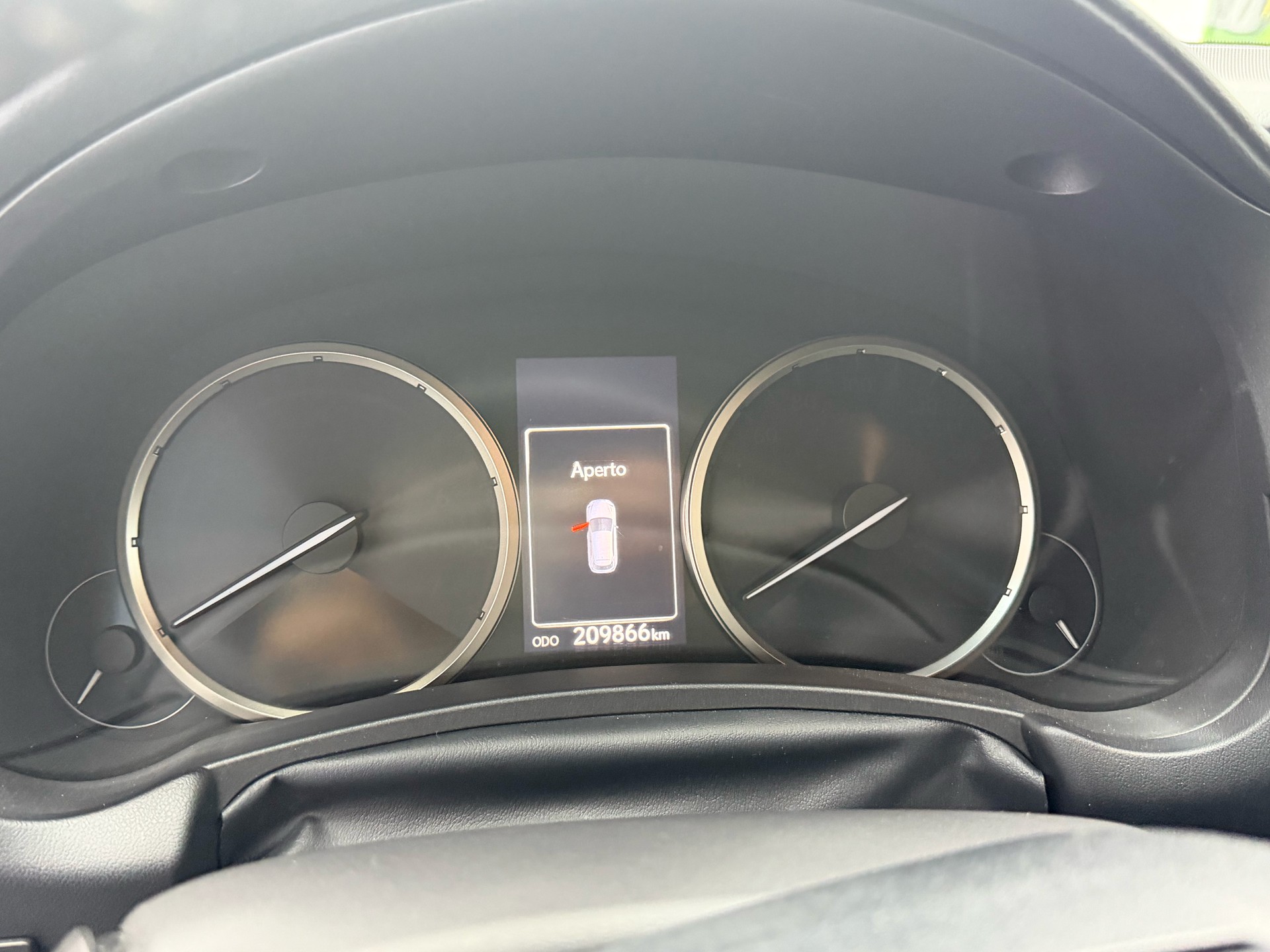 LEXUS NX 300h business E-Four Automatic-image-11