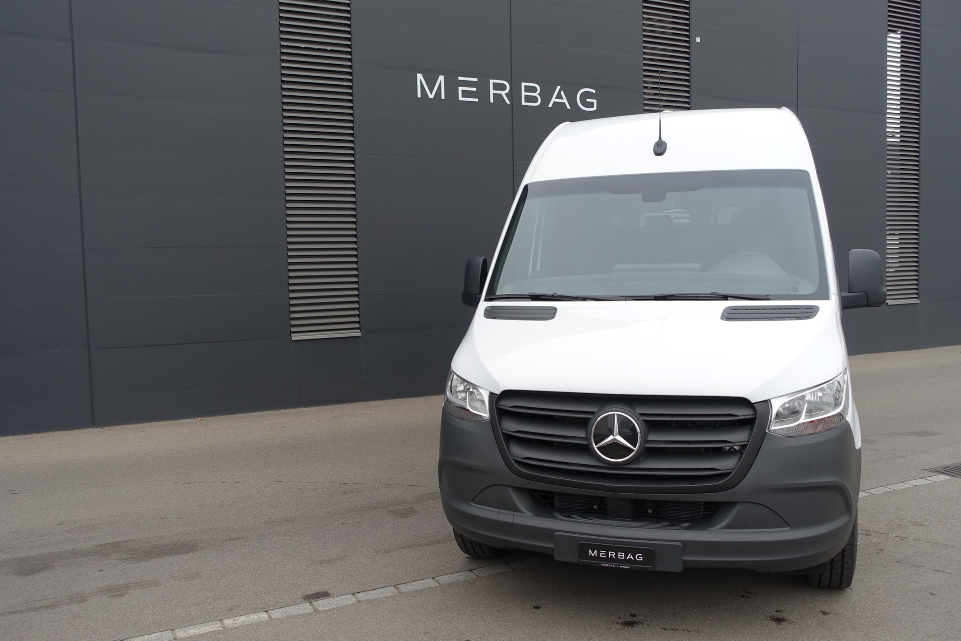 MERCEDES-BENZ eSprinter 312 47kWh Standard-image-1