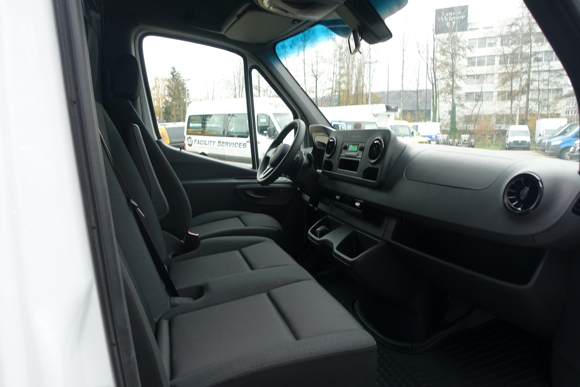 MERCEDES-BENZ eSprinter 312 47kWh Standard-image-9