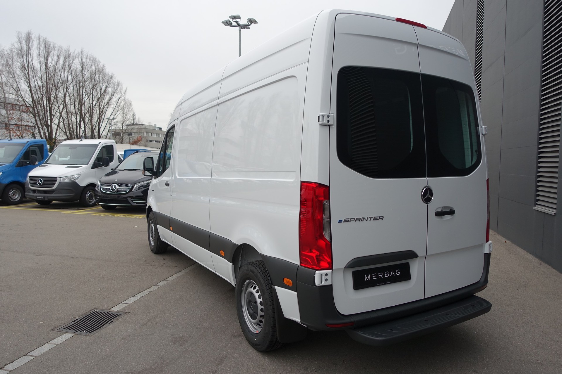 MERCEDES-BENZ eSprinter 312 47kWh Standard-image-6