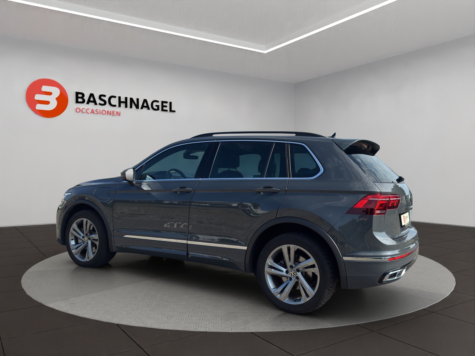 VW Tiguan 1.4TSI PHEV Elegance DSG-image-2
