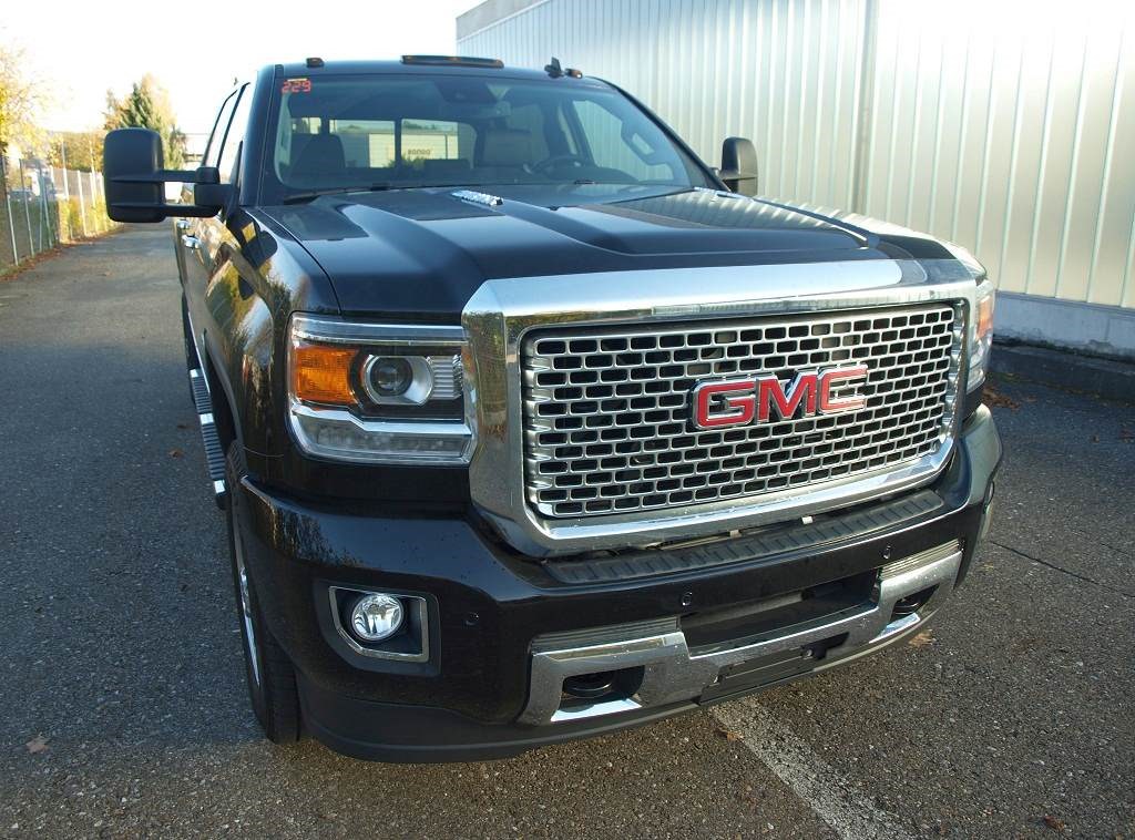 GMC Sierra 2500 6.6 TD Denali HD-showroom-element-2