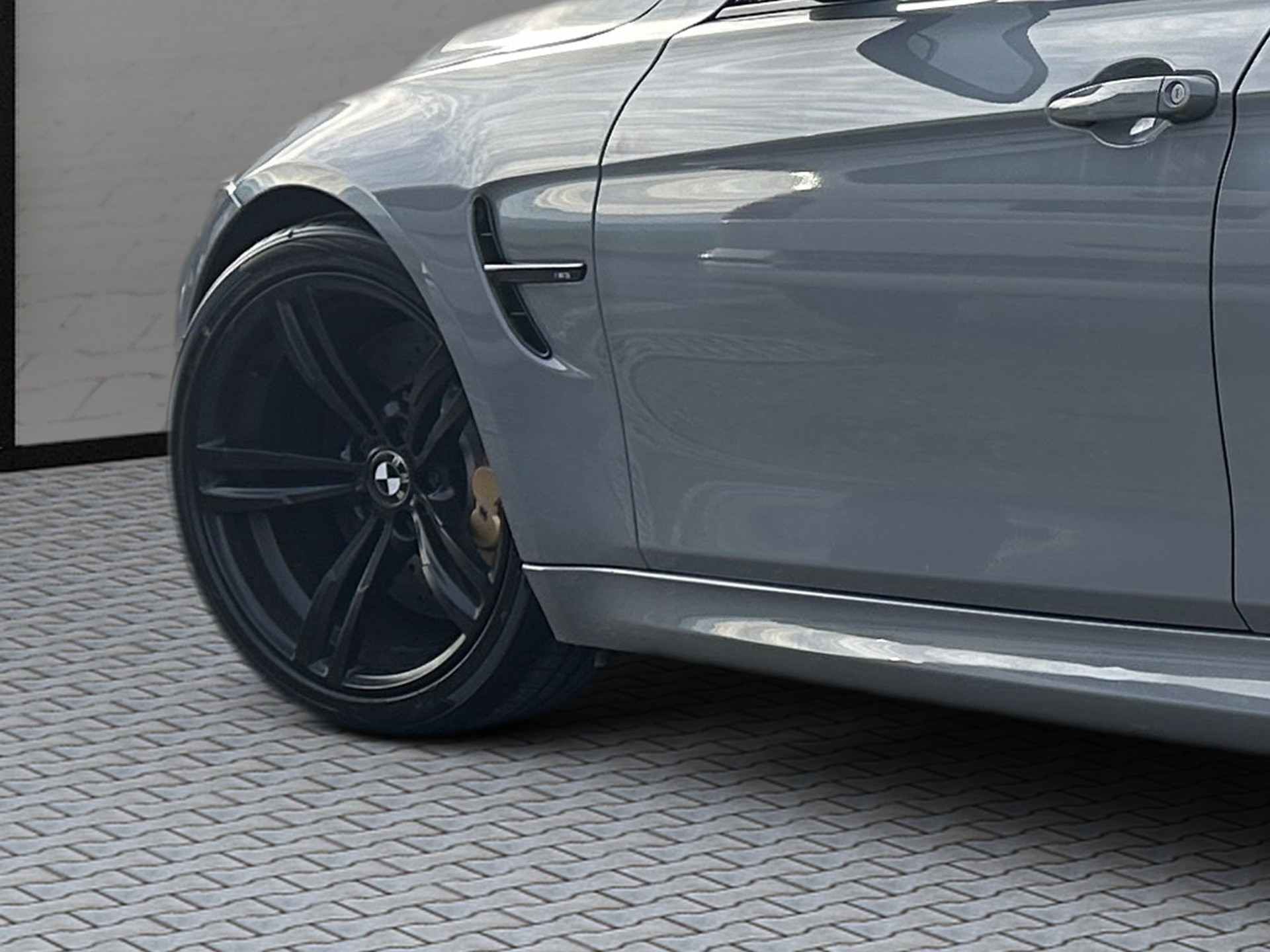 BMW M3 Competition-image-7