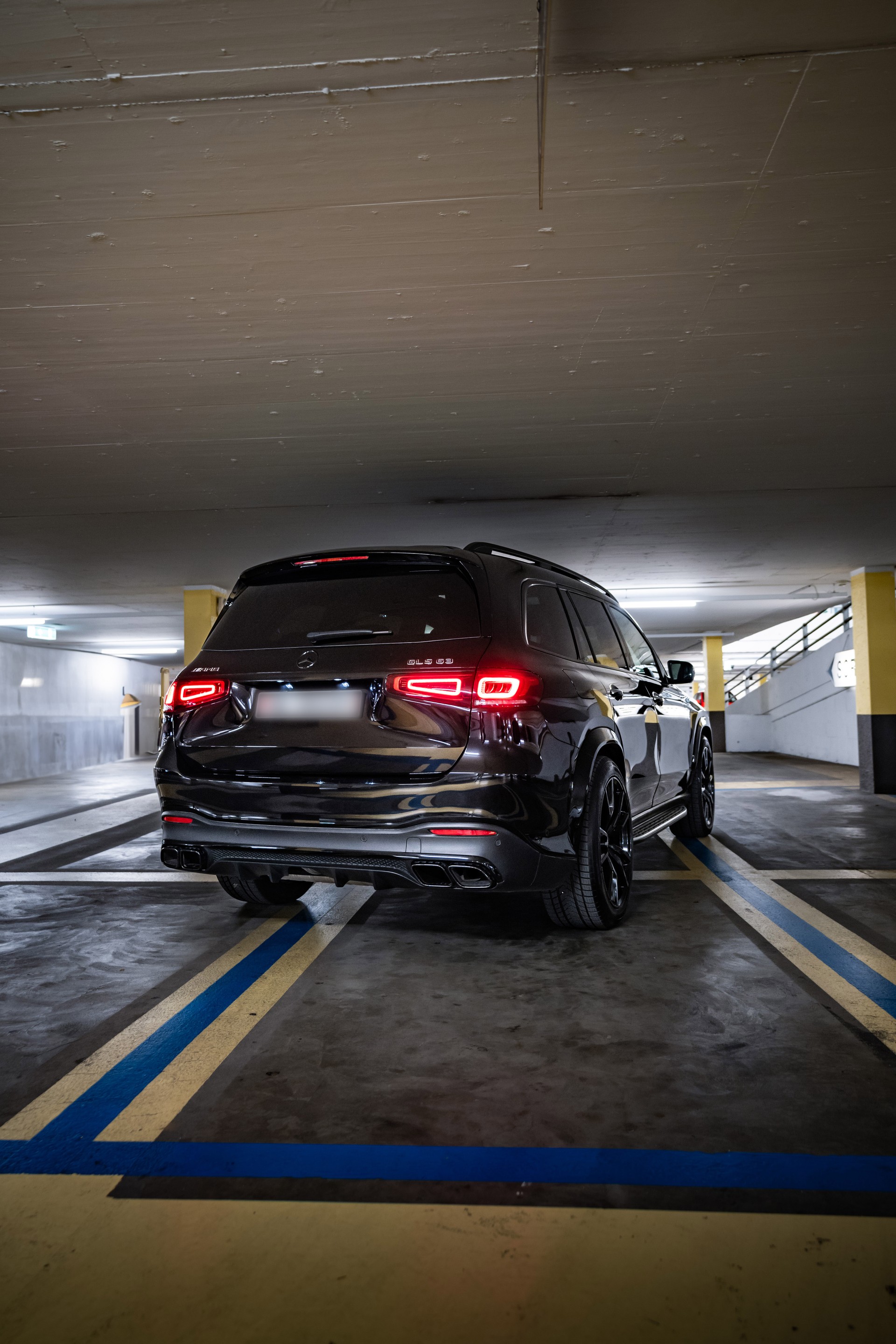 MERCEDES-BENZ GLS 63 4Matic+ TCT 9G-image-1