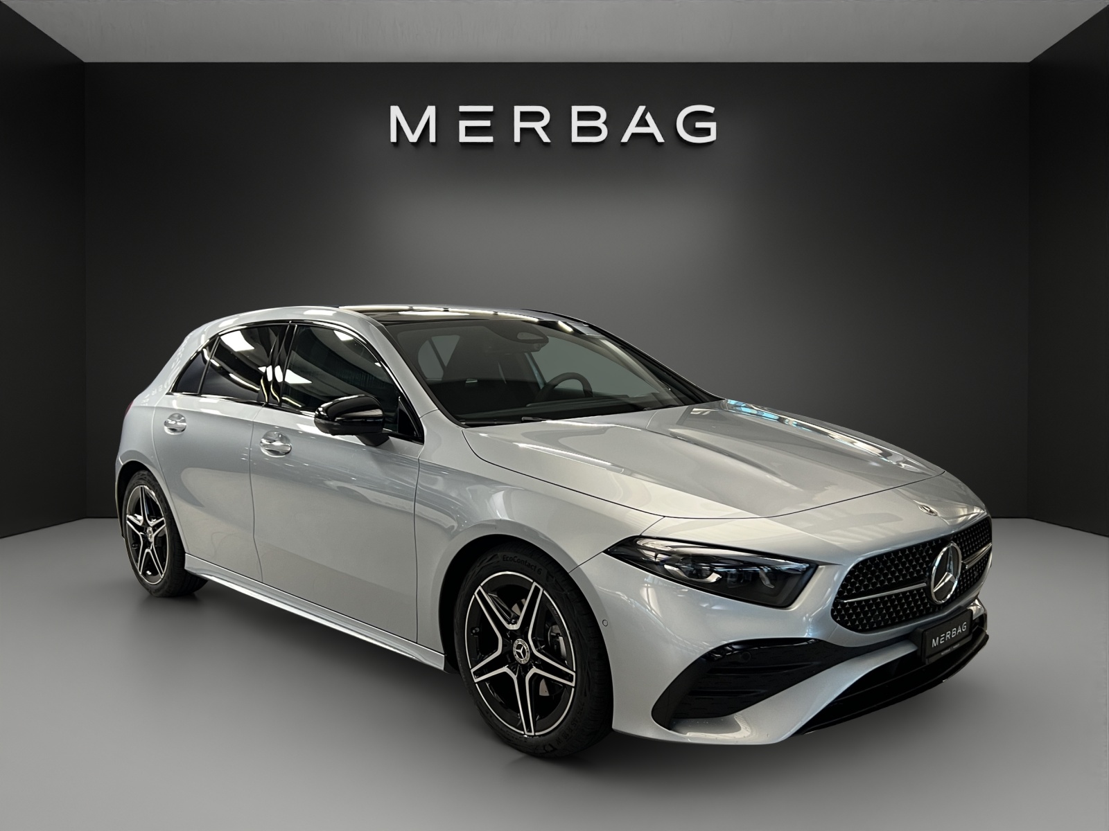 MERCEDES-BENZ A 180 Night Star 7G-DCT AMG Line-image-0