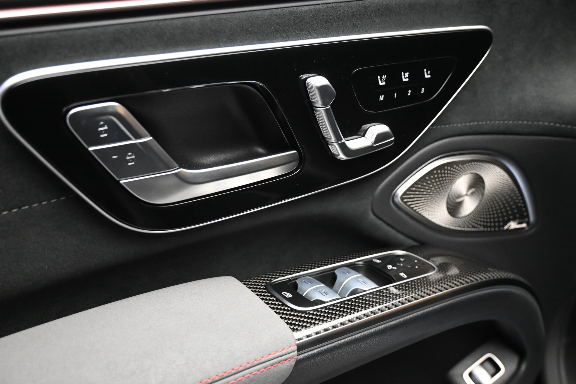 MERCEDES-BENZ EQS 53 4M+-image-18