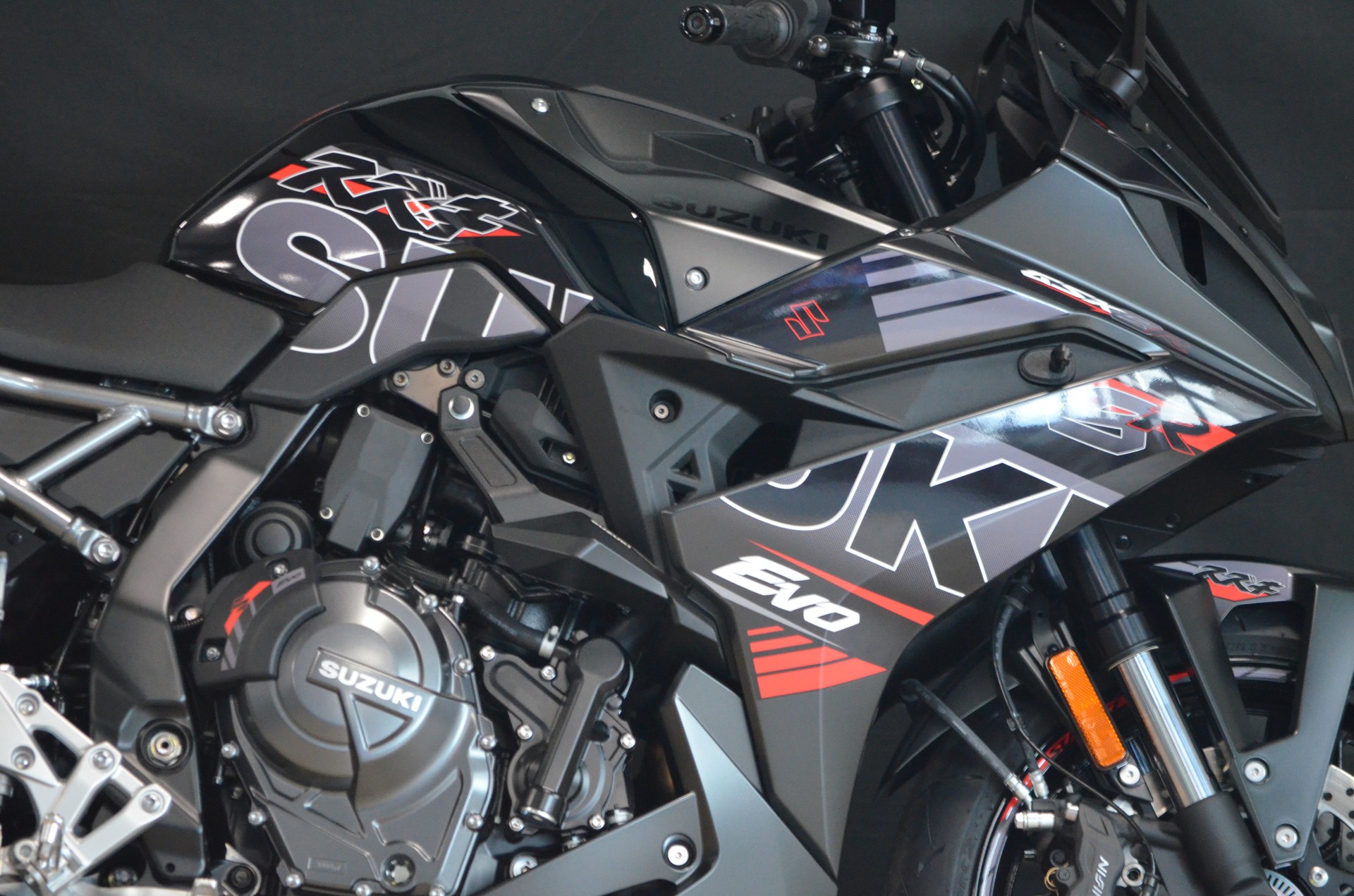 SUZUKI GSX 8R EVO-image-11
