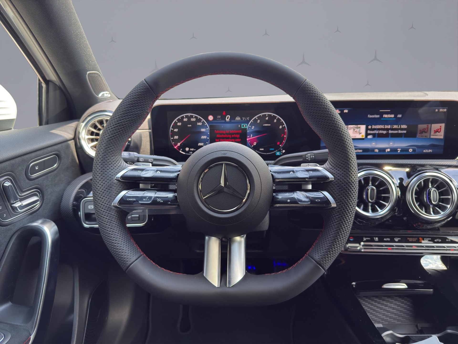 MERCEDES-BENZ A 250 AMG Line 4m-image-10
