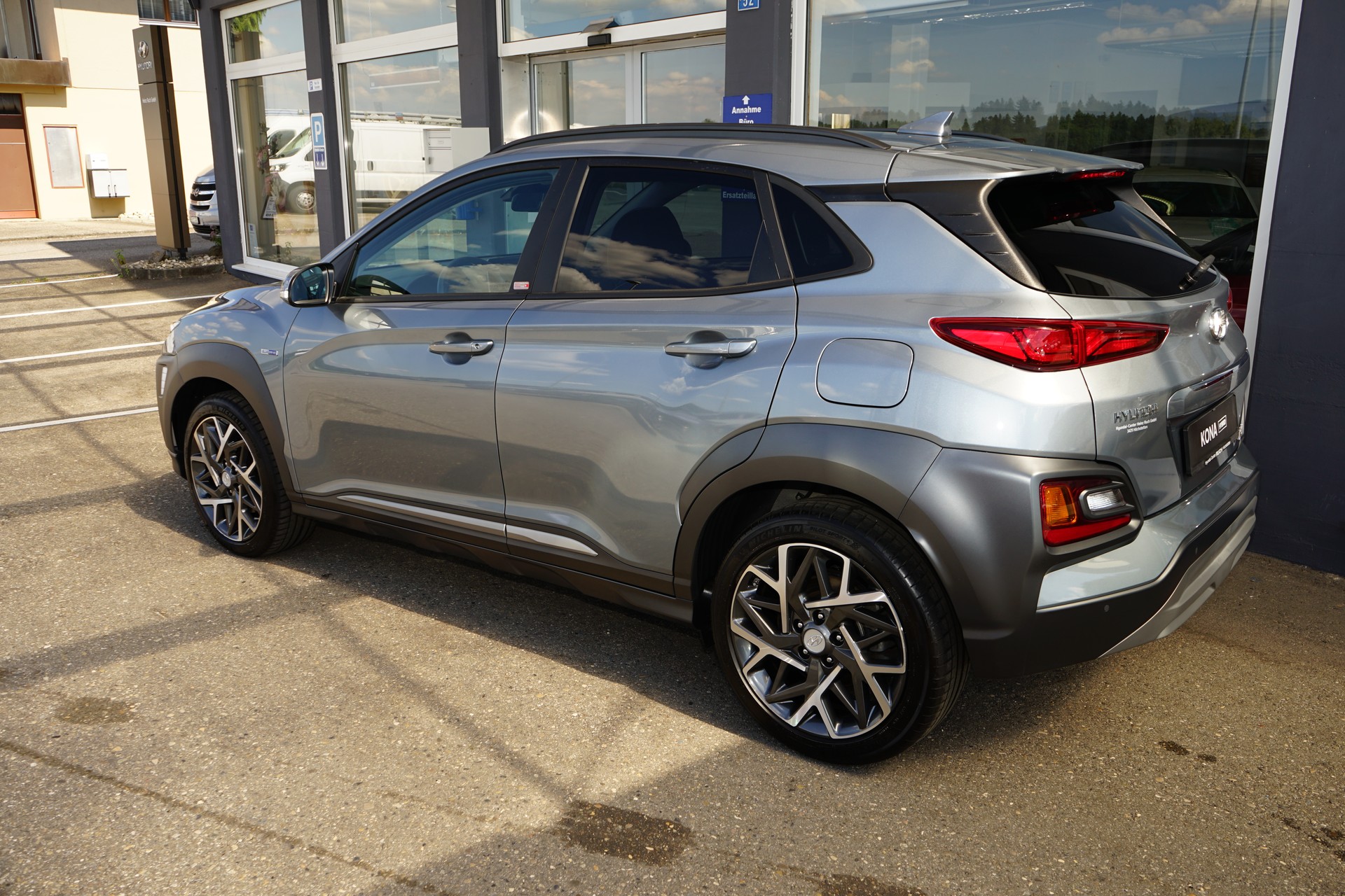 HYUNDAI Kona 1.6 GDi HEV Amplia DCT-image-3