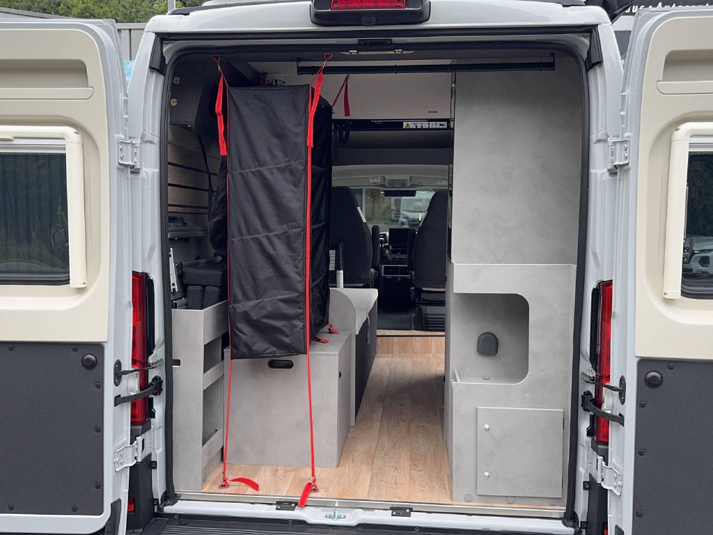 OPEL Movano Flex 541 3.5 t L2 H2 2.2 TD 140 CROSSCAMP-image-9