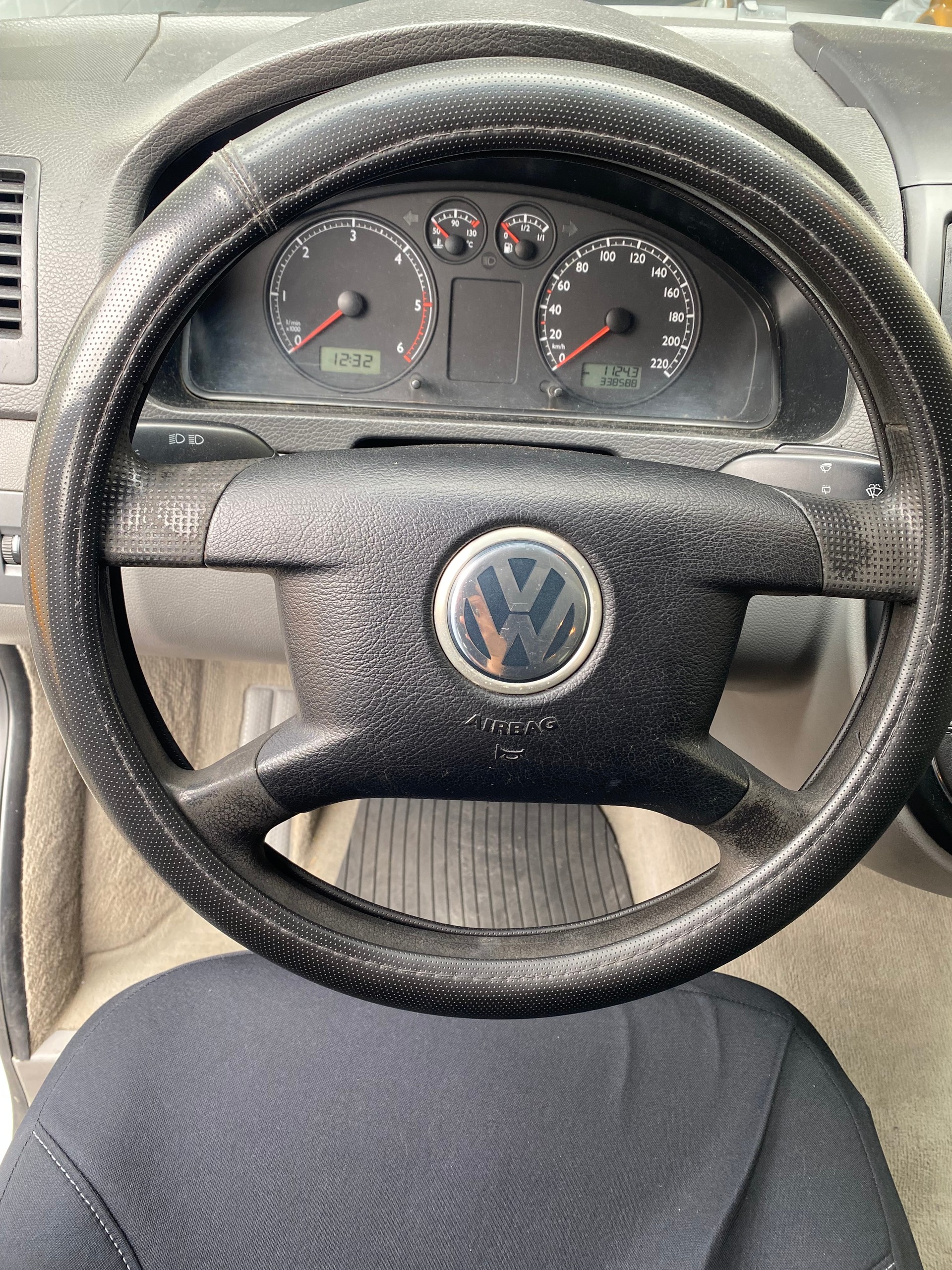 VW T5 Multivan Comfortline 2.5 TDI-image-8