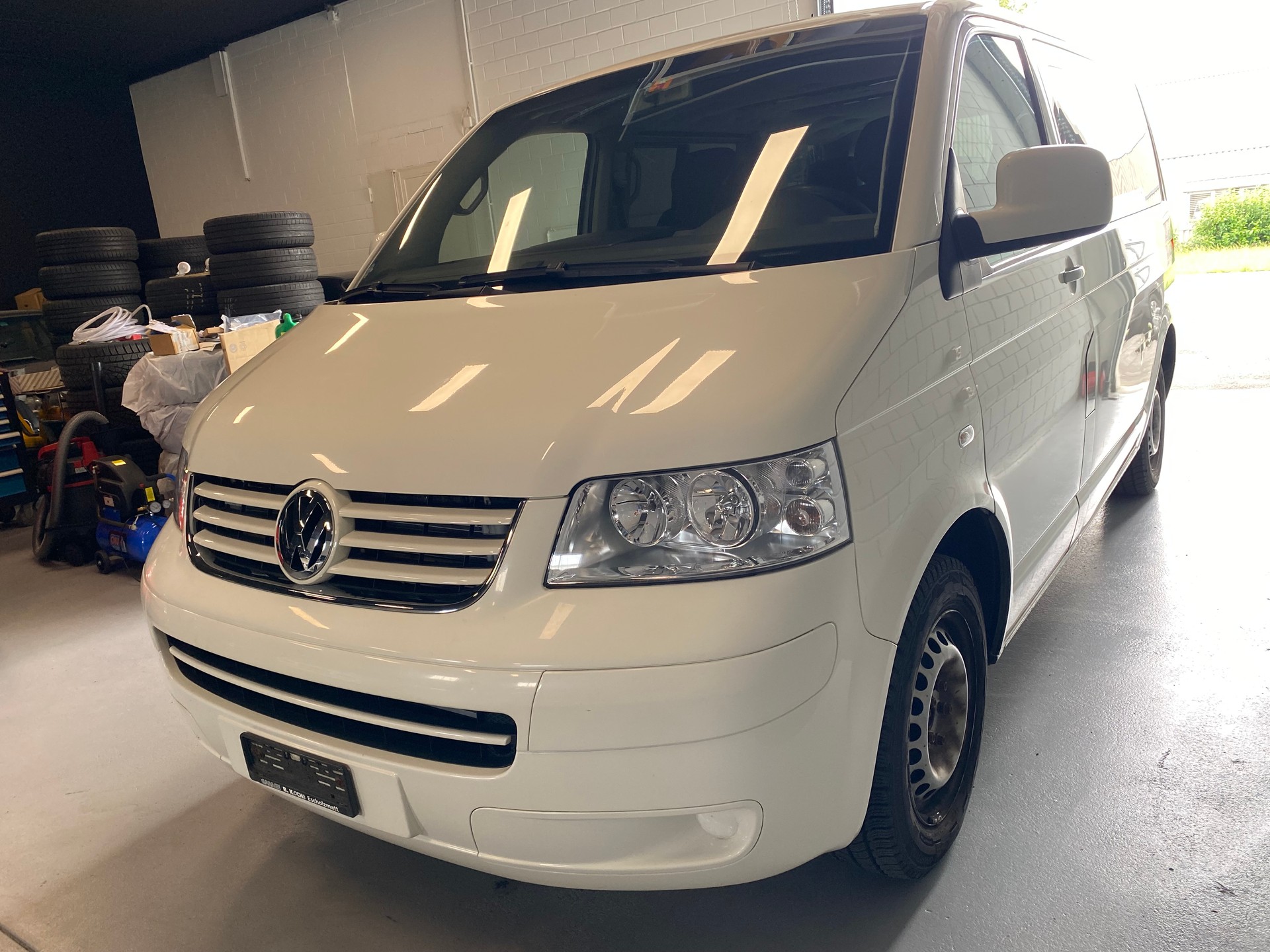 VW T5 Multivan Comfortline 2.5 TDI-image-3