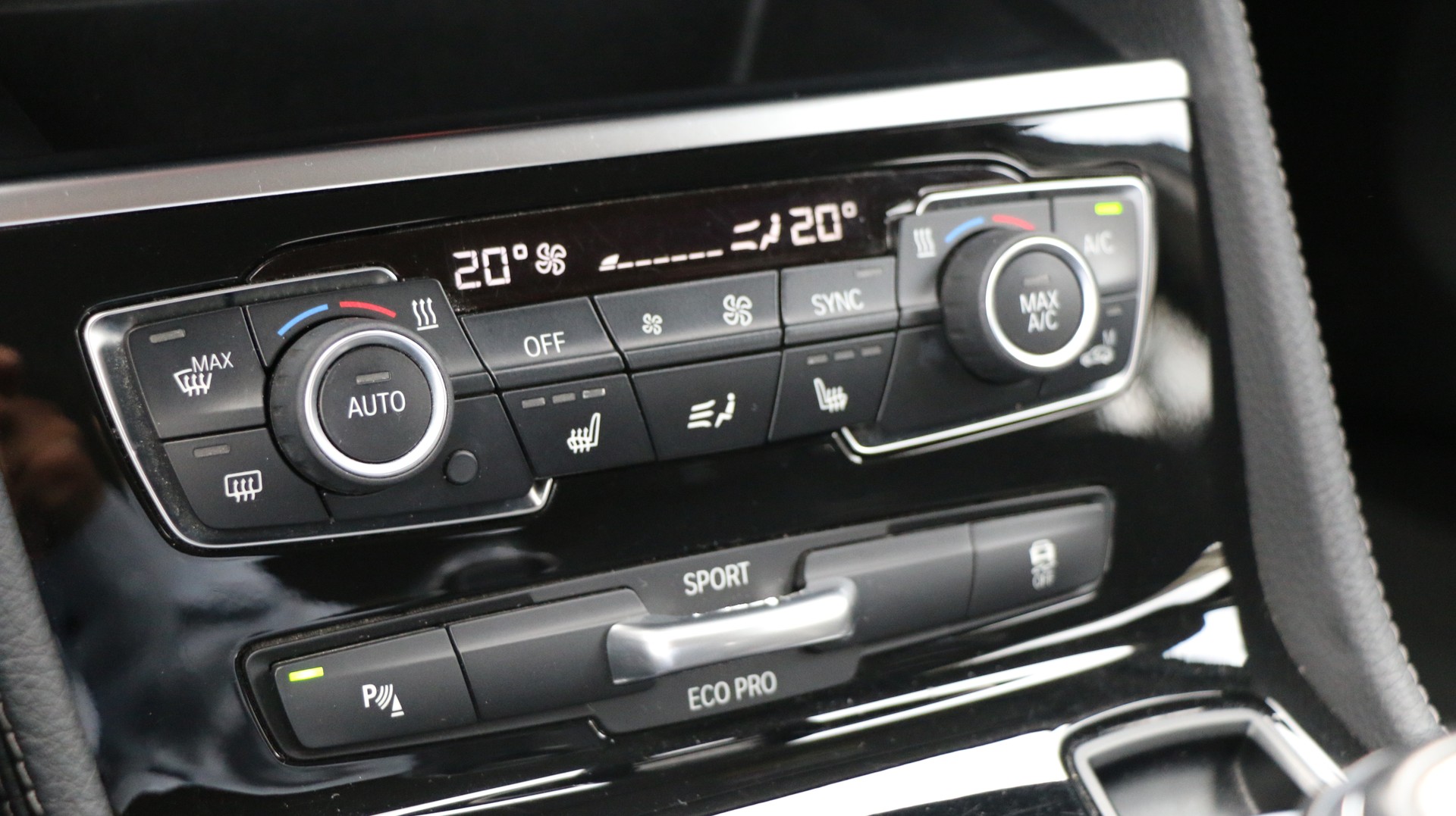 BMW 218d Active Tourer Sport-image-8