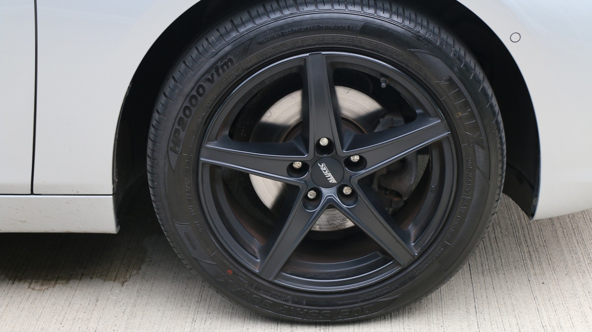 BMW 218d Active Tourer Sport-image-17