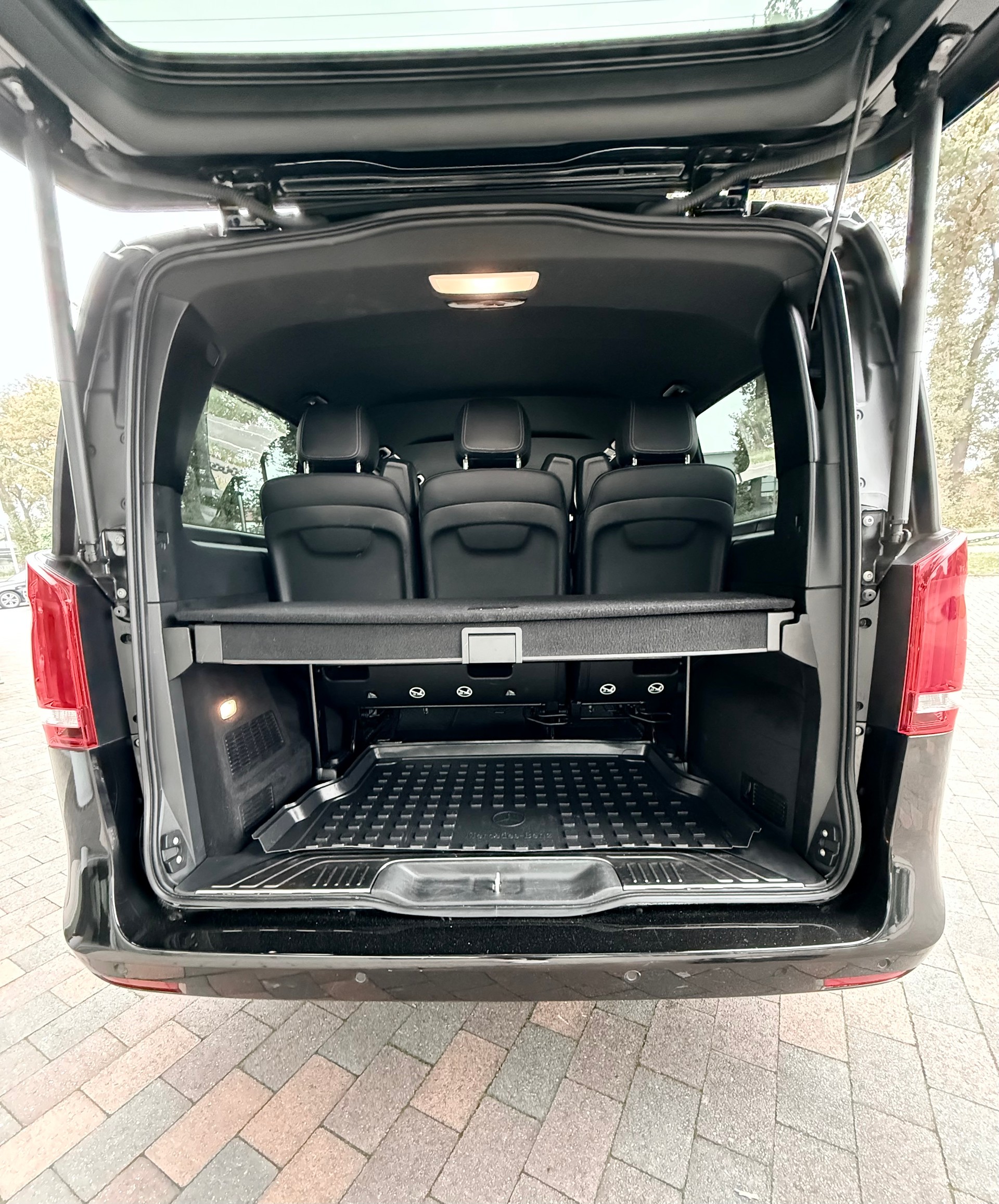 MERCEDES-BENZ V 300 d 4M L 9G-Tronic Avantgarde Edition-image-7