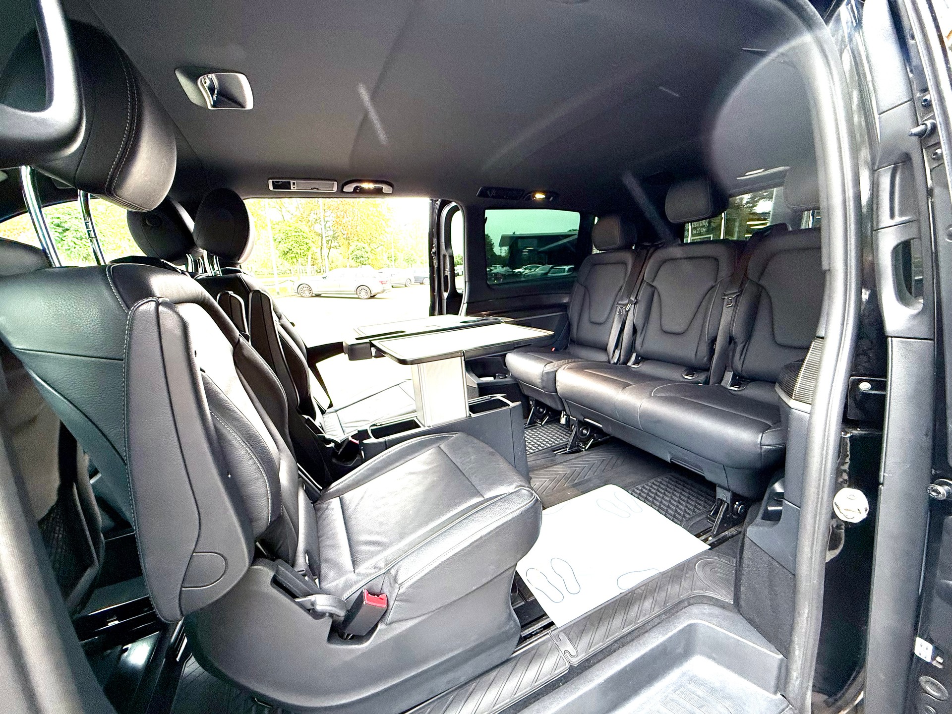 MERCEDES-BENZ V 300 d 4M L 9G-Tronic Avantgarde Edition-image-15