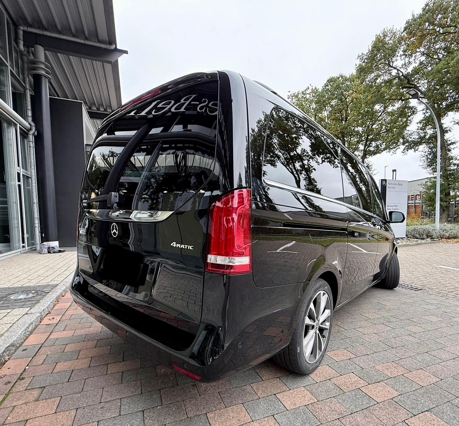 MERCEDES-BENZ V 300 d 4M L 9G-Tronic Avantgarde Edition-image-6
