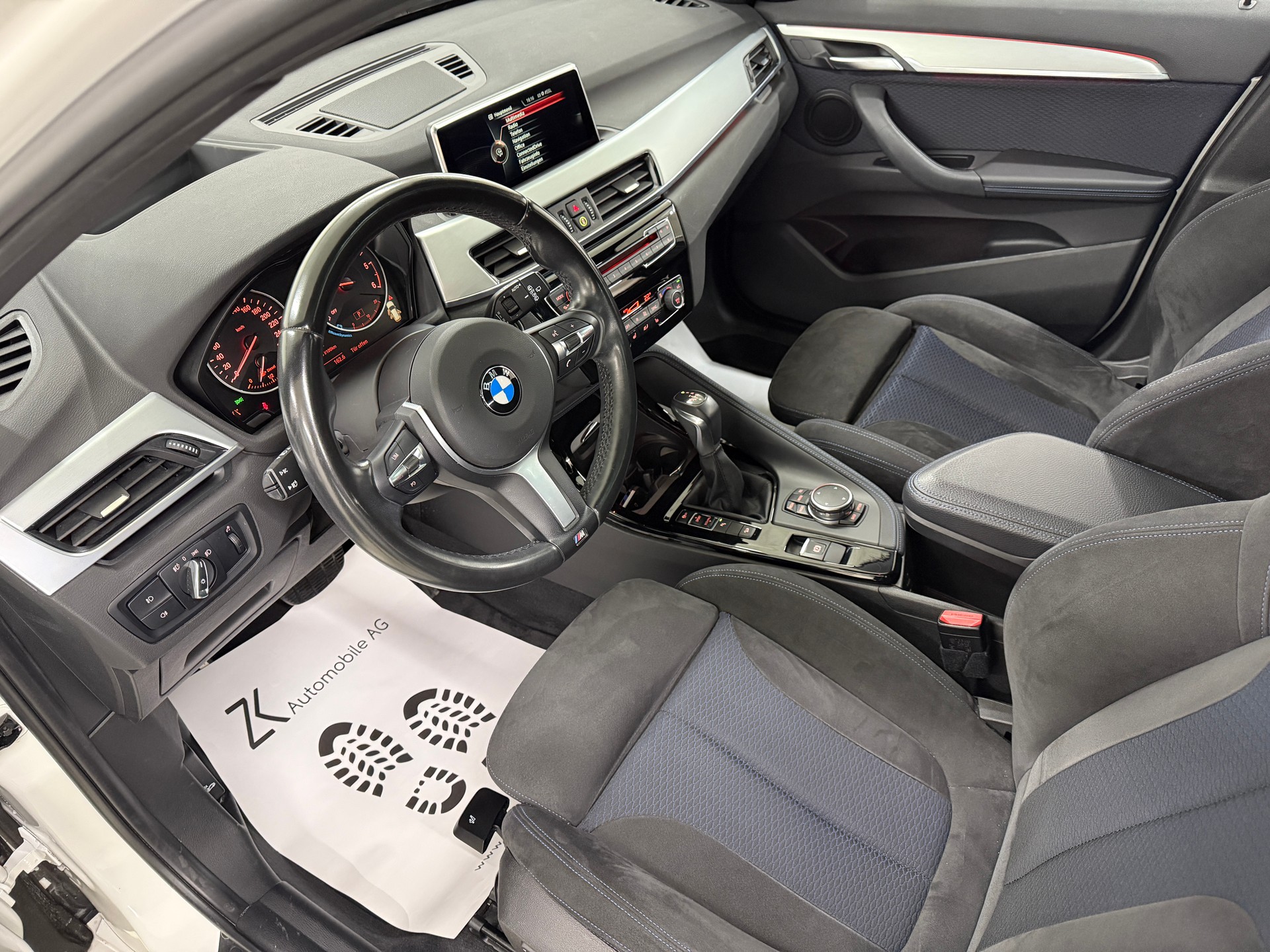 BMW X1 xDrive 25d M Sport 231PS Steptronic ★ Panoramadach ★ RF-Kamera ★ Head-Up-Display ★ Komfortzugang ★-image-7