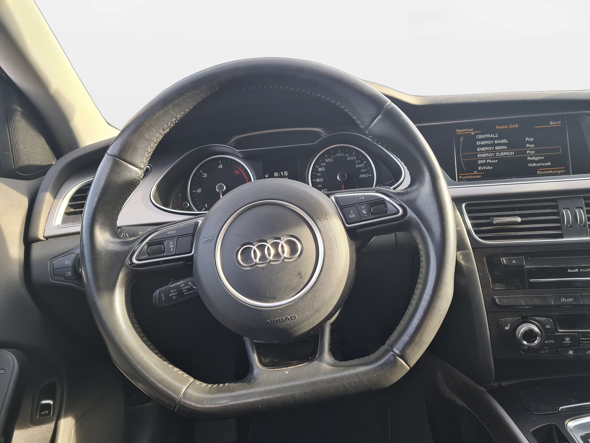 AUDI A4 Avant 3.0 TDI quattro S-tronic-image-7