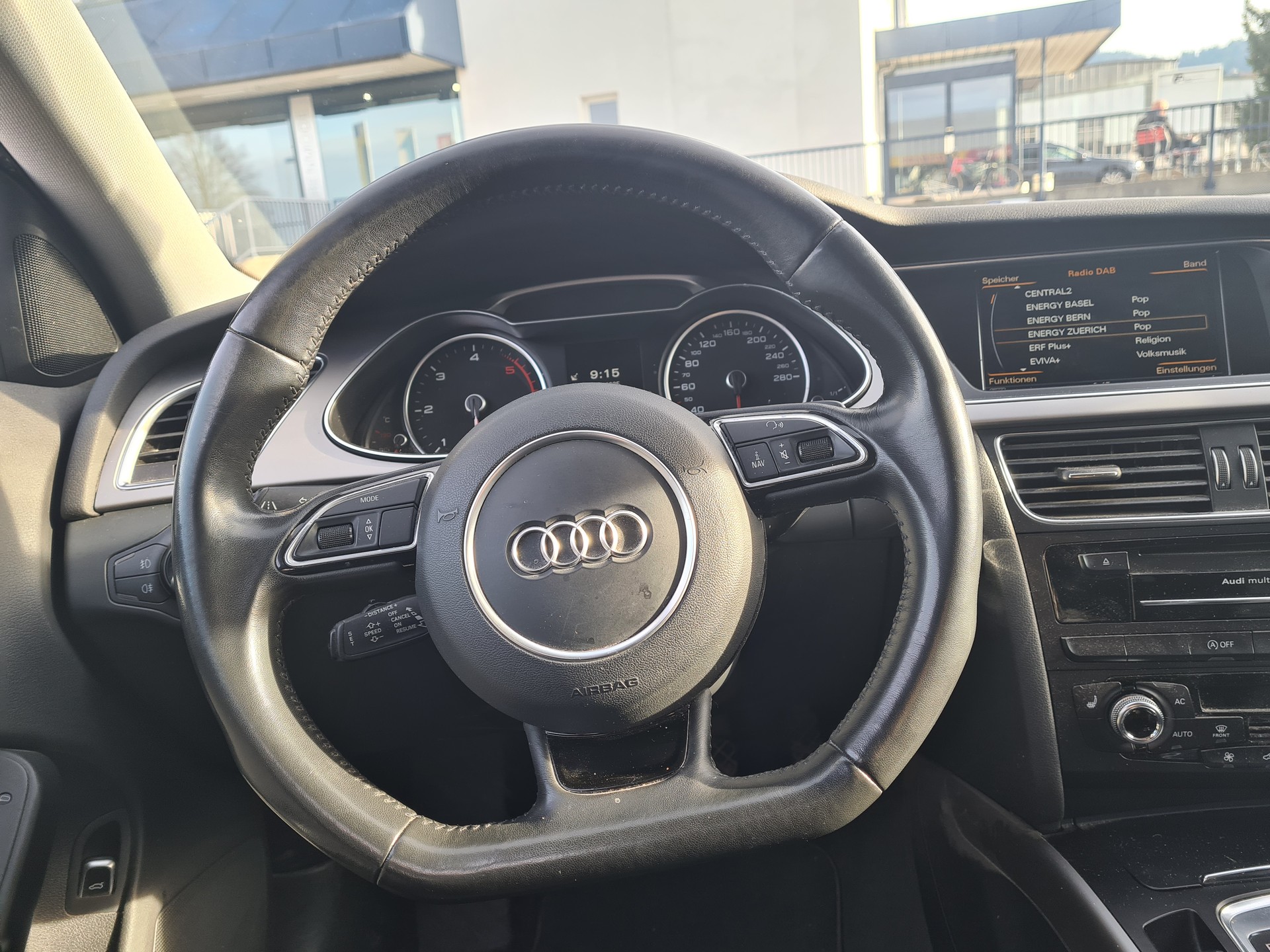 AUDI A4 Avant 3.0 TDI quattro S-tronic-image-7