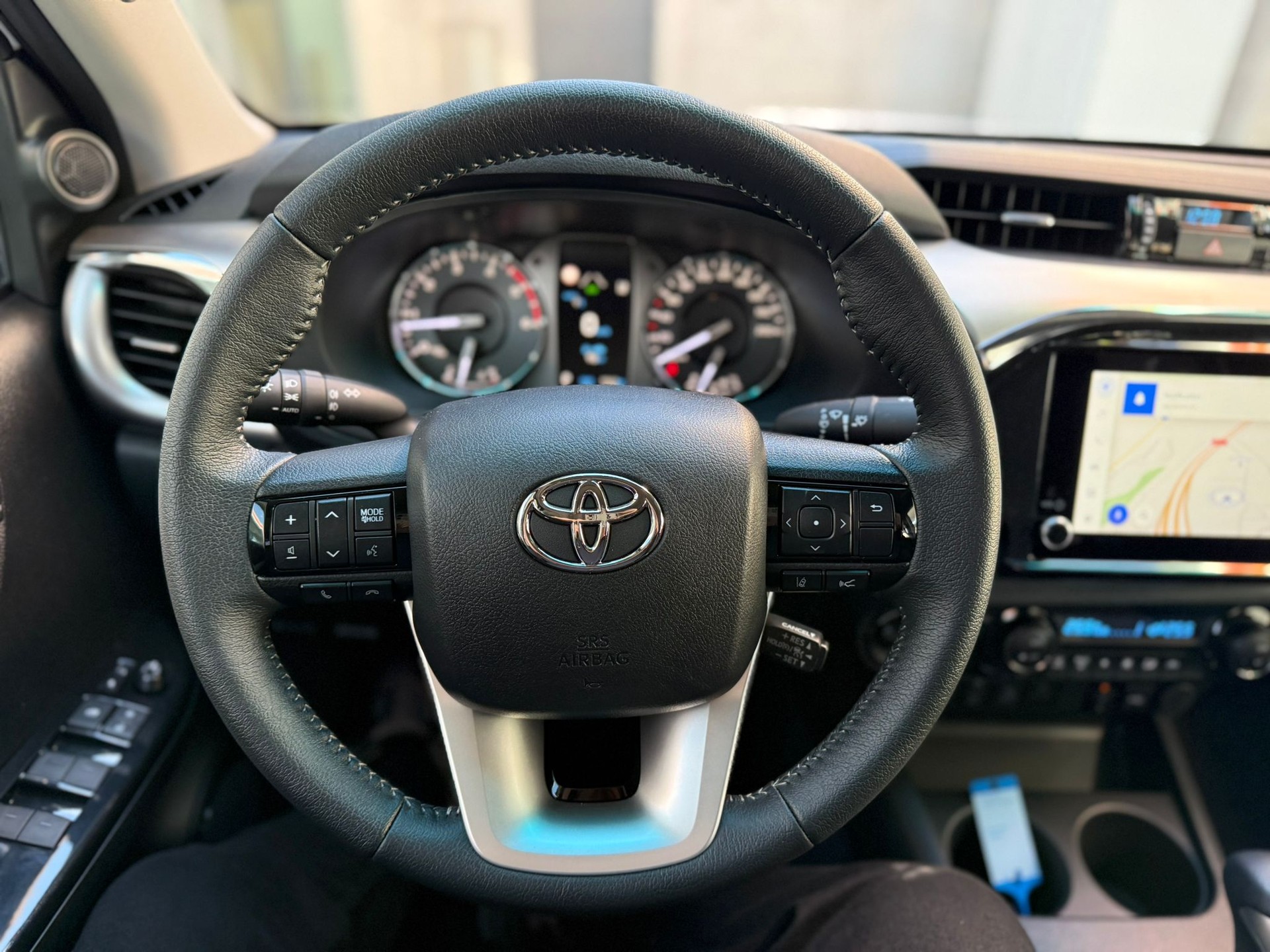 TOYOTA Hilux 2.4d Style Double Cab 4x4 A-image-6