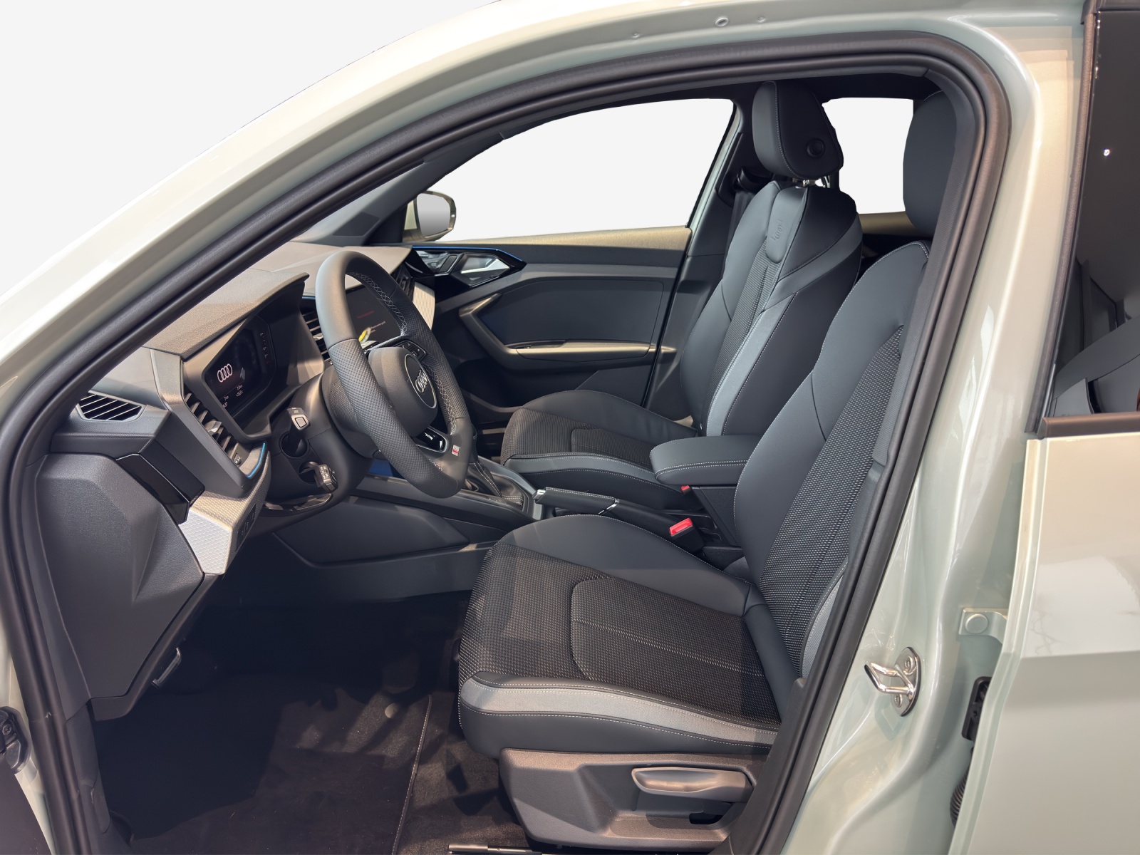 AUDI A1 Sportback 30 TFSI Attraction S-tronic-image-7