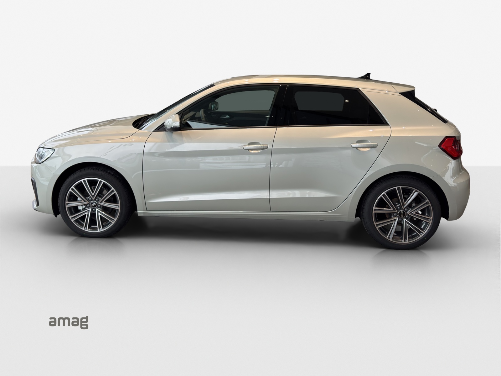 AUDI A1 Sportback 30 TFSI Attraction S-tronic-image-1