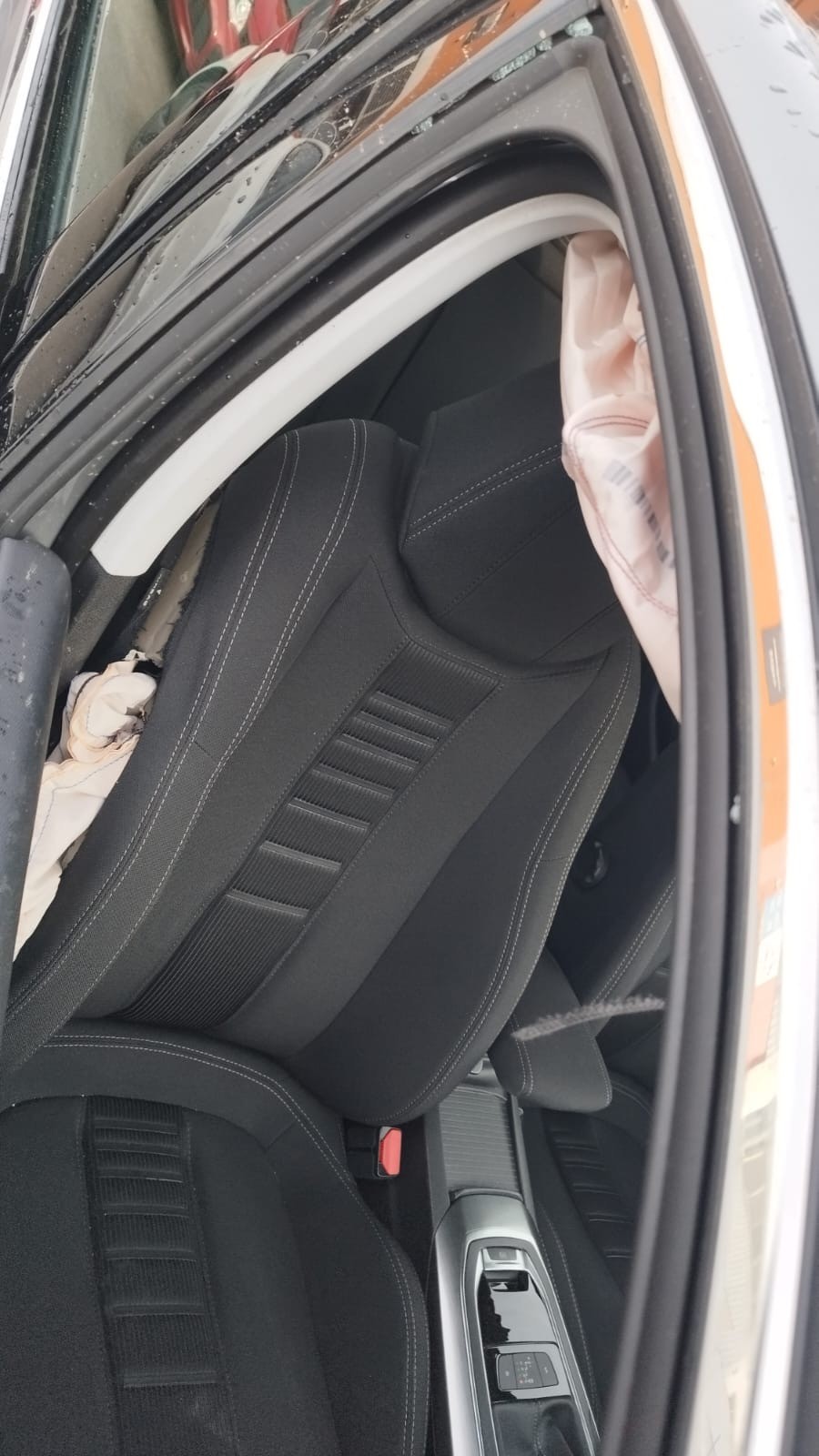 PEUGEOT 308 1.2 THP Allure Automatic-image-11