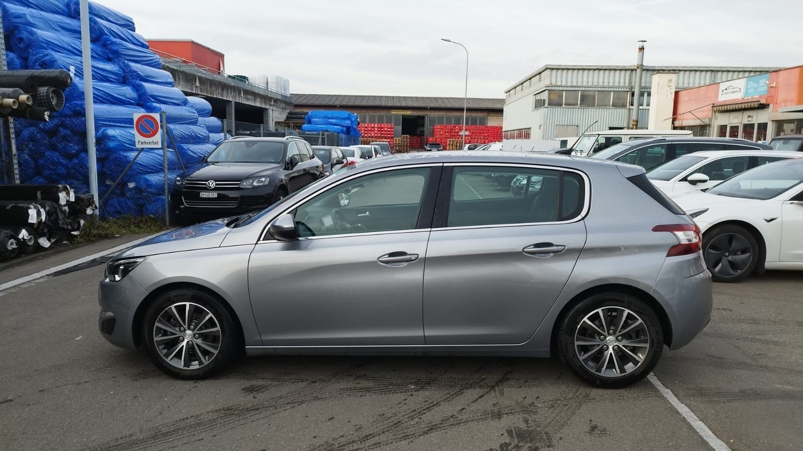 PEUGEOT 308 1.2 THP Allure Automatic-image-2