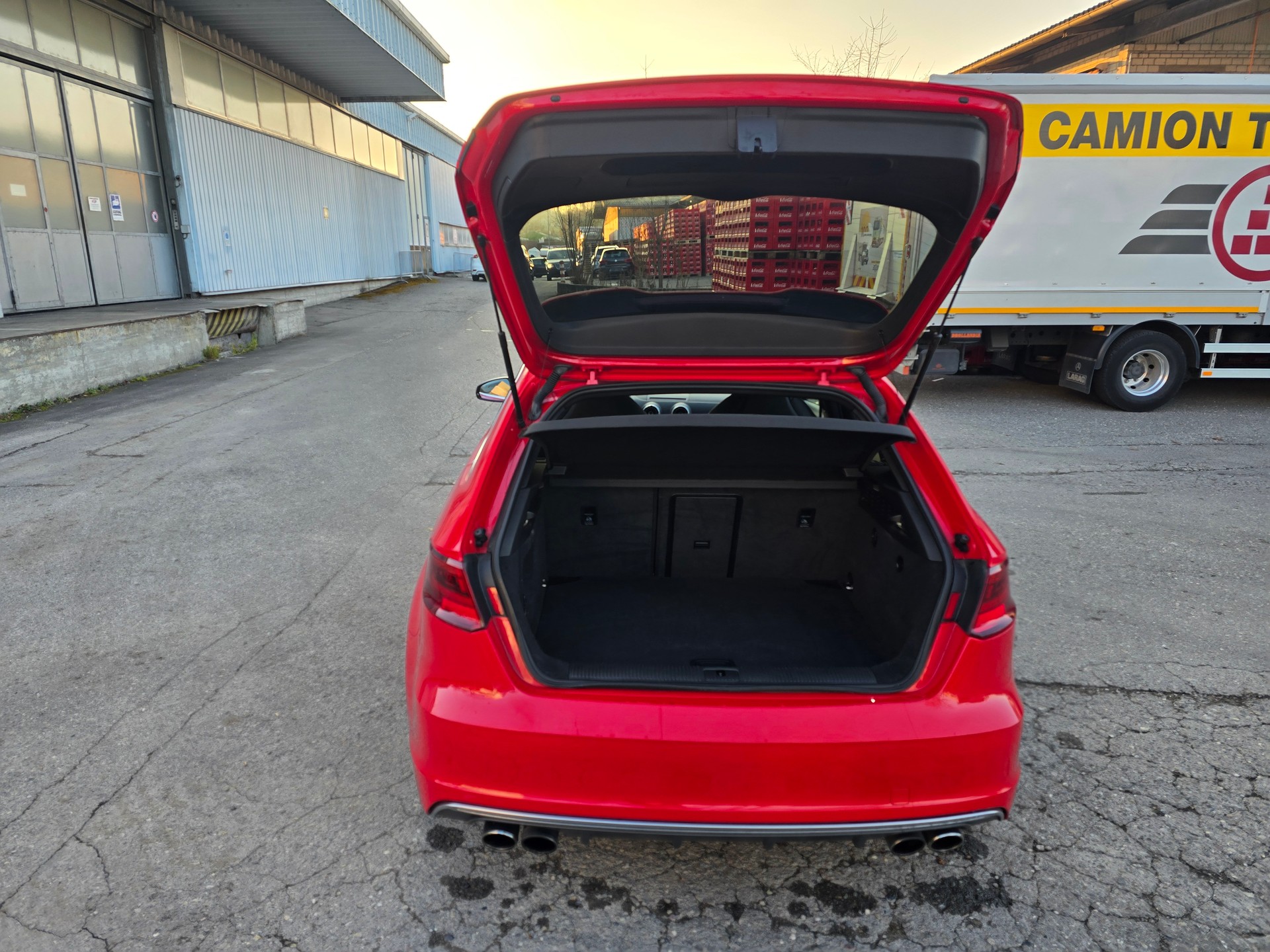 AUDI S3 Sportback 2.0 TFSI quattro S-tronic-image-6