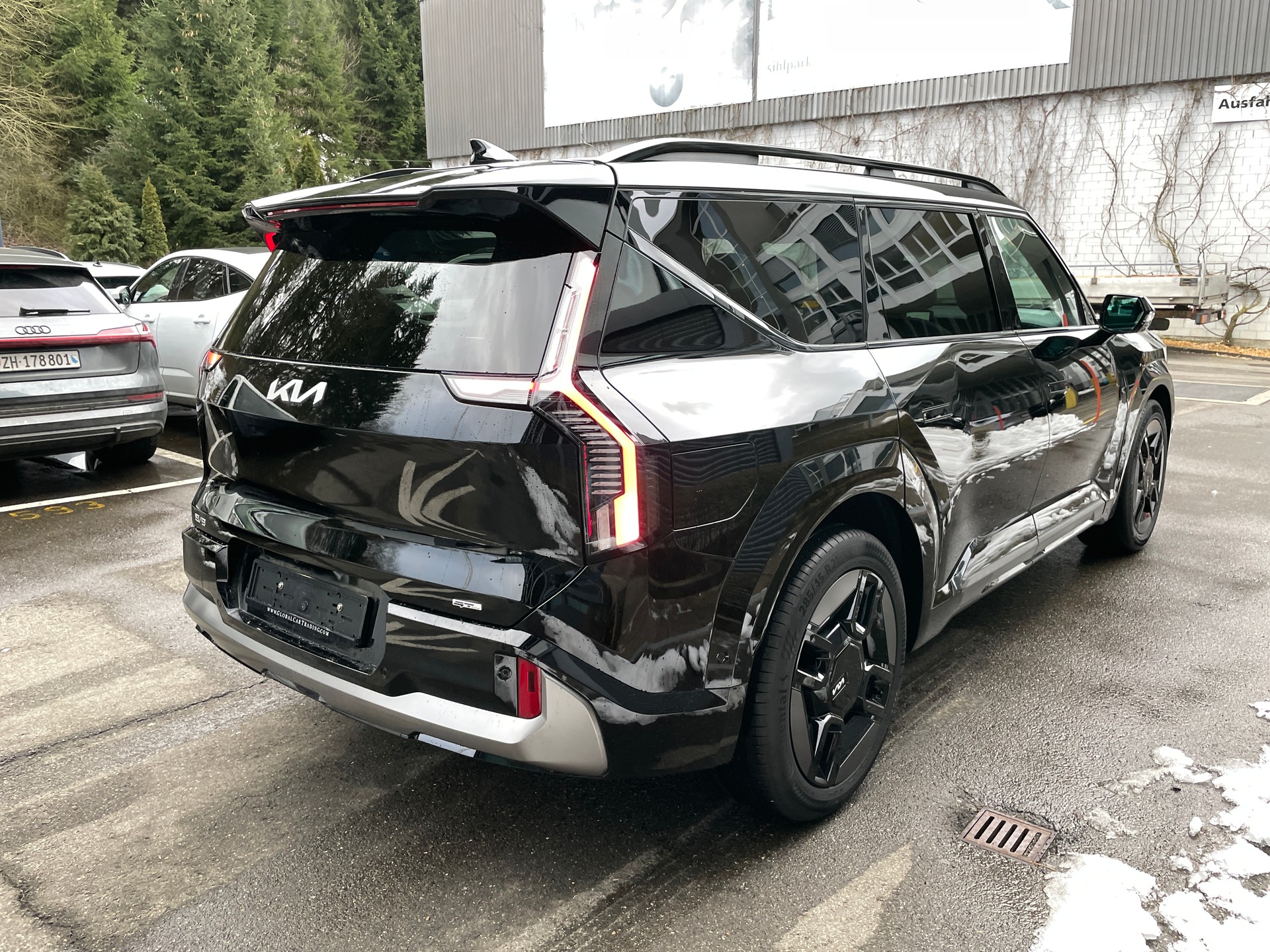 KIA EV9 99,8 kWh GT-Line 4x4 7-Sitzer mit Panoramadach-image-6