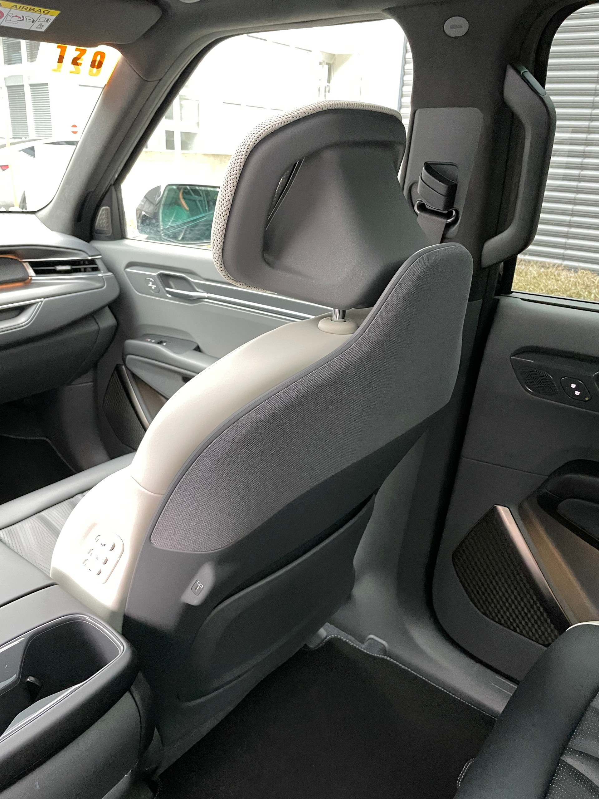 KIA EV9 99,8 kWh GT-Line 4x4 7-Sitzer mit Panoramadach-image-19