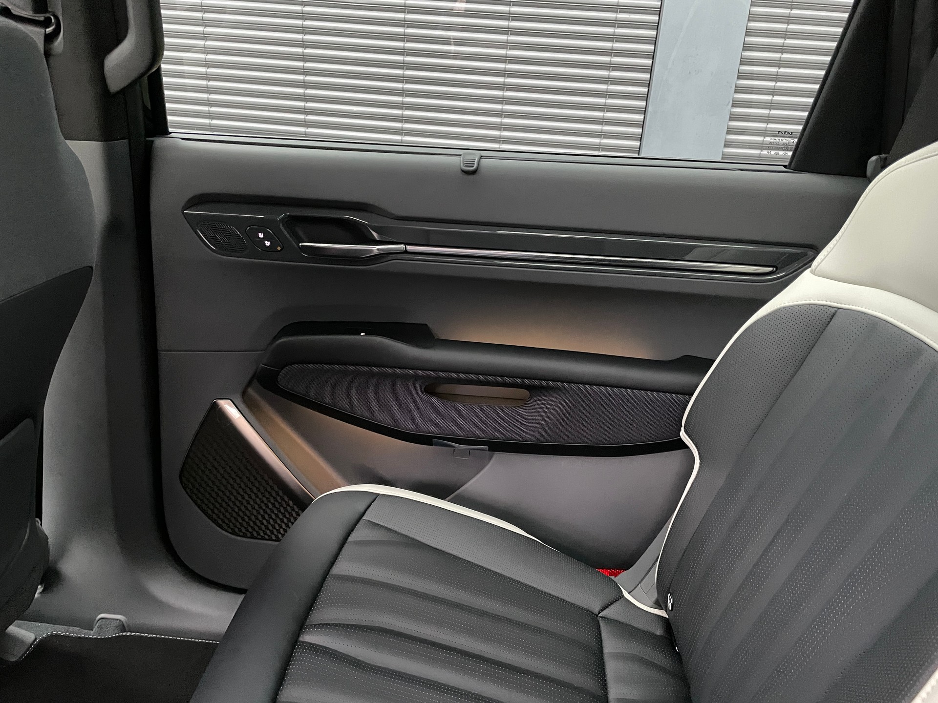 KIA EV9 99,8 kWh GT-Line 4x4 7-Sitzer mit Panoramadach-image-20