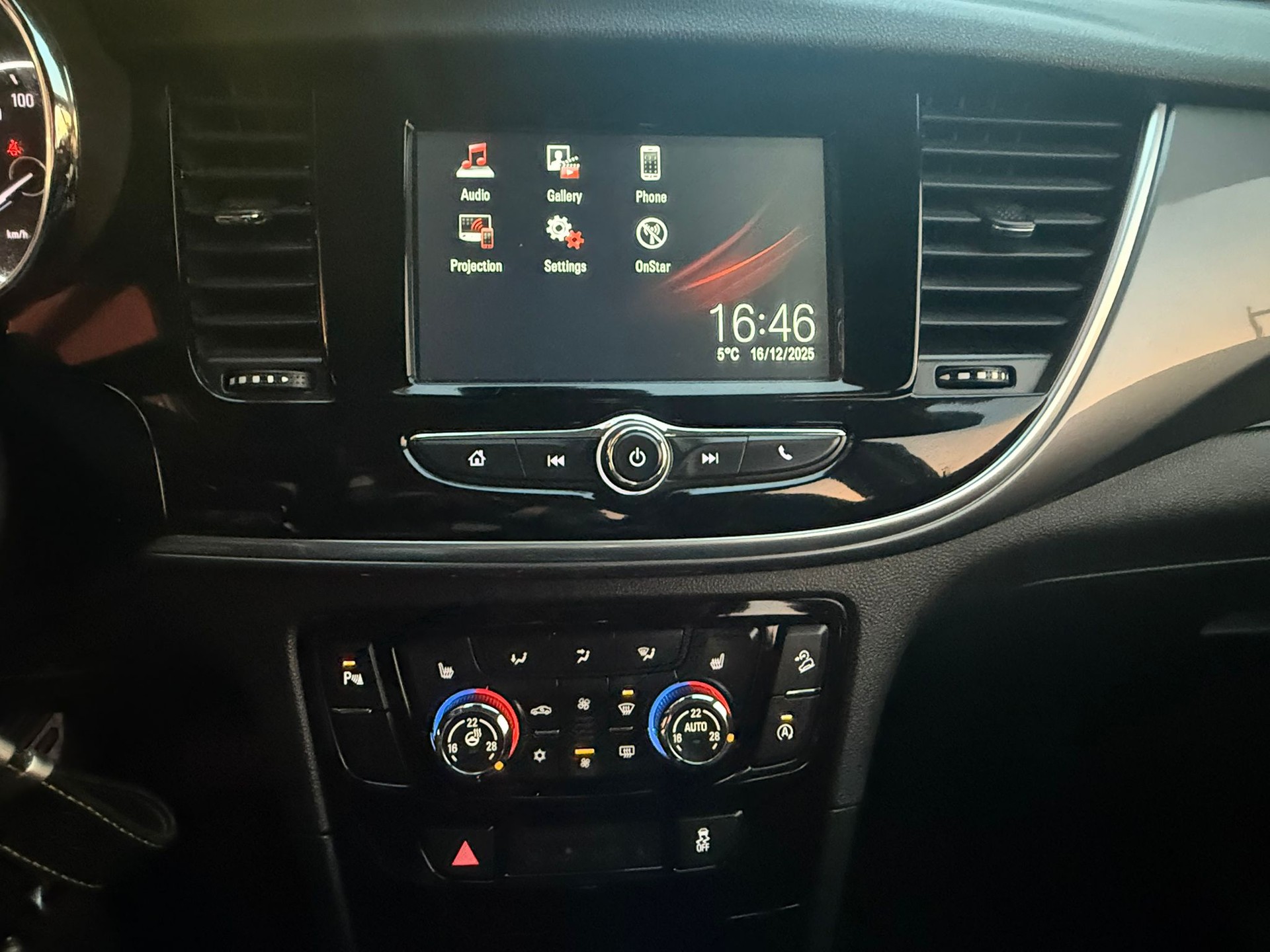 OPEL Mokka X 1.4i 16V Turbo Enjoy 4WD Automatik-image-12