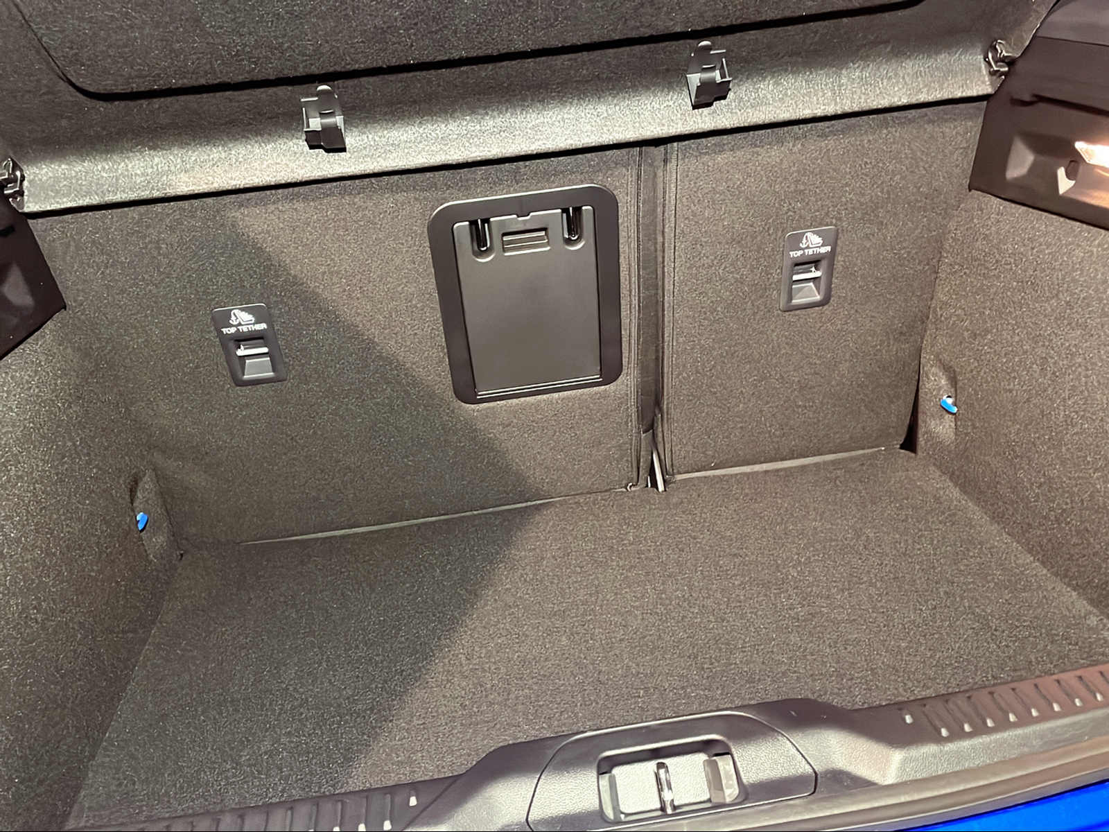 FORD Focus 1.0i EcoB Hybrid 155 ST-Line X-image-12