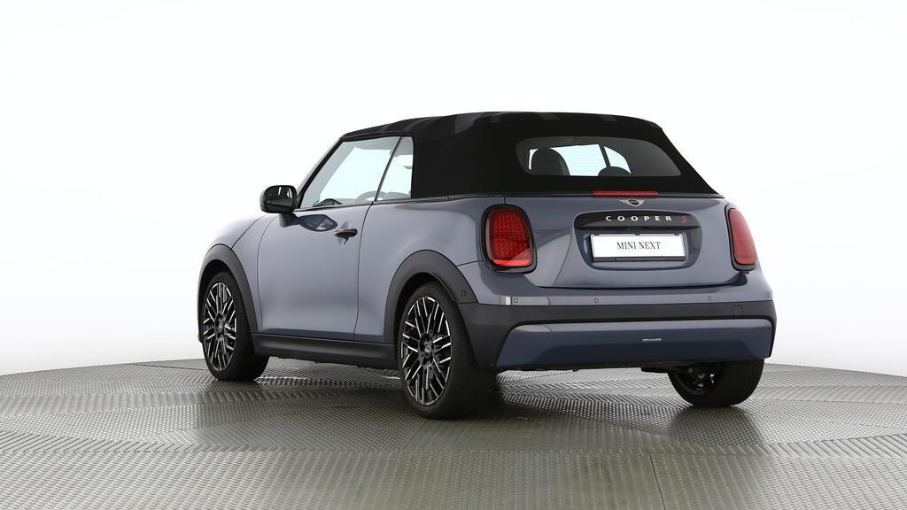 MINI Cooper S Cabrio-image-4