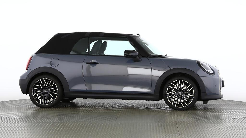 MINI Cooper S Cabrio-image-2