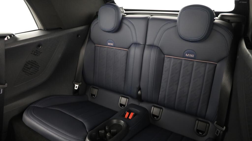 MINI Cooper S Cabrio-image-19