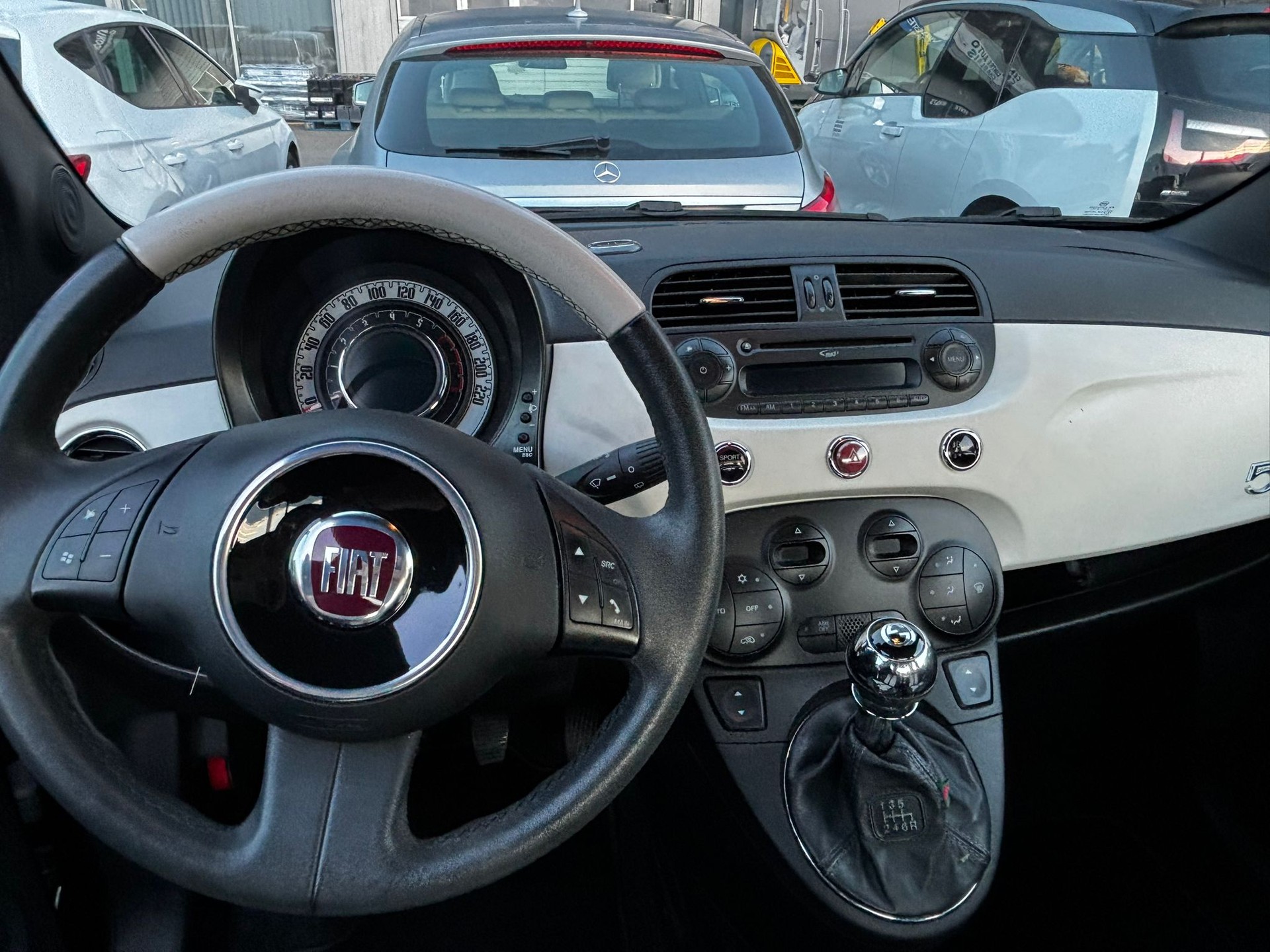 FIAT 500 1.4 16V by Gucci-image-3