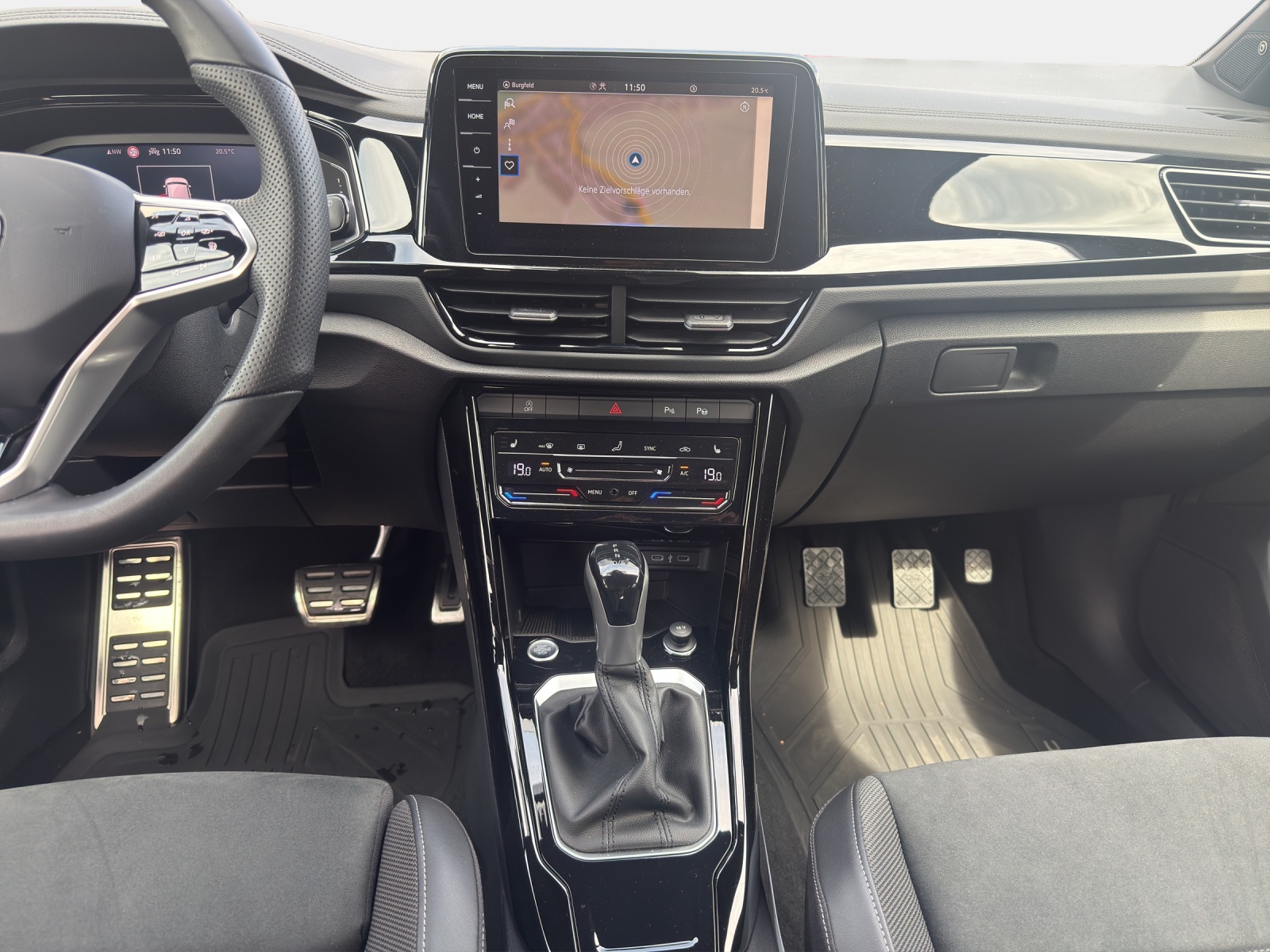 VW T-Roc 1.5TSI/150 R-Line-image-11
