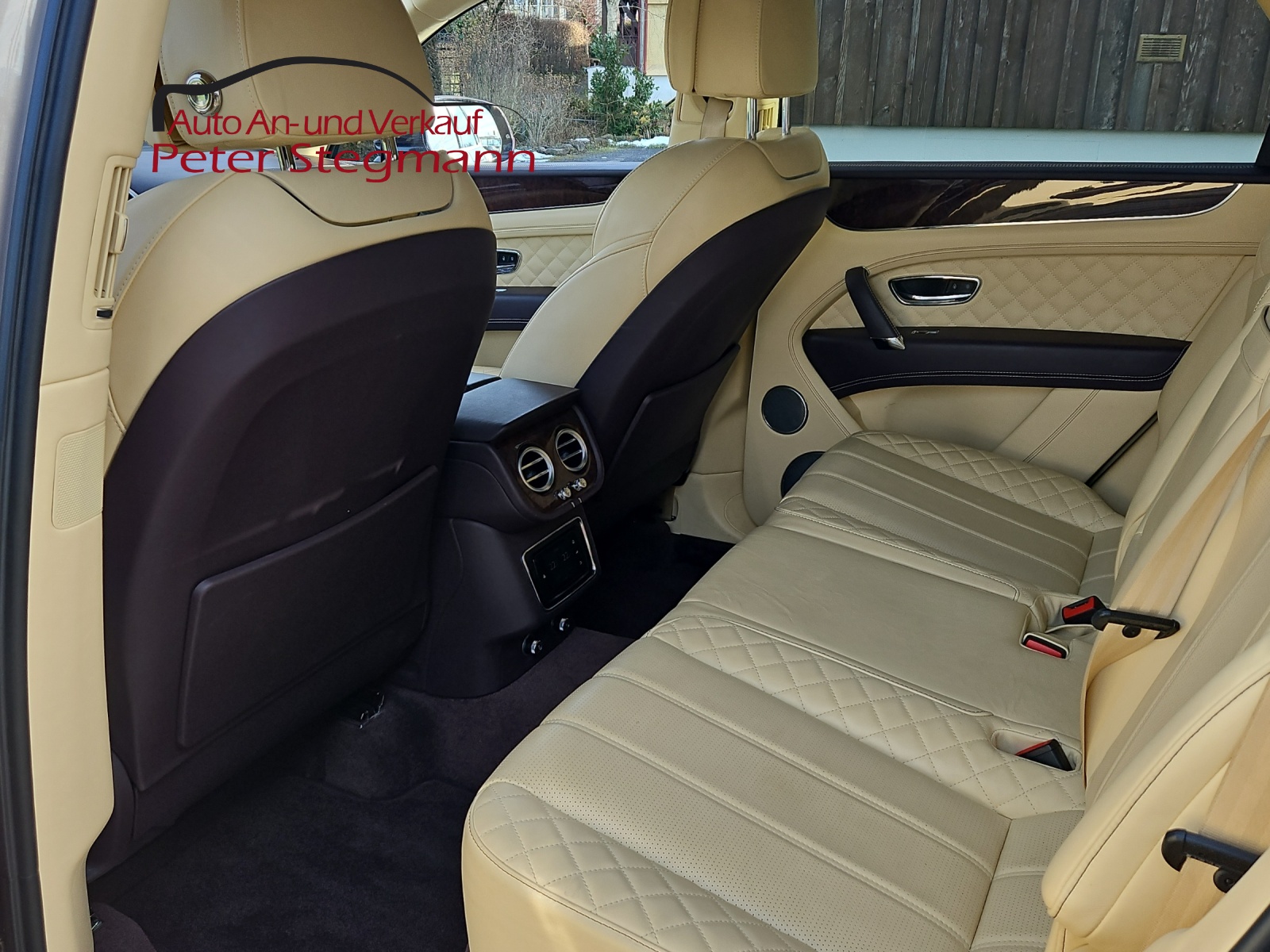 BENTLEY Bentayga W12-image-12