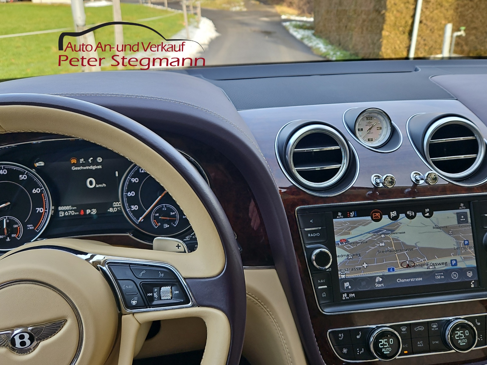 BENTLEY Bentayga W12-image-10