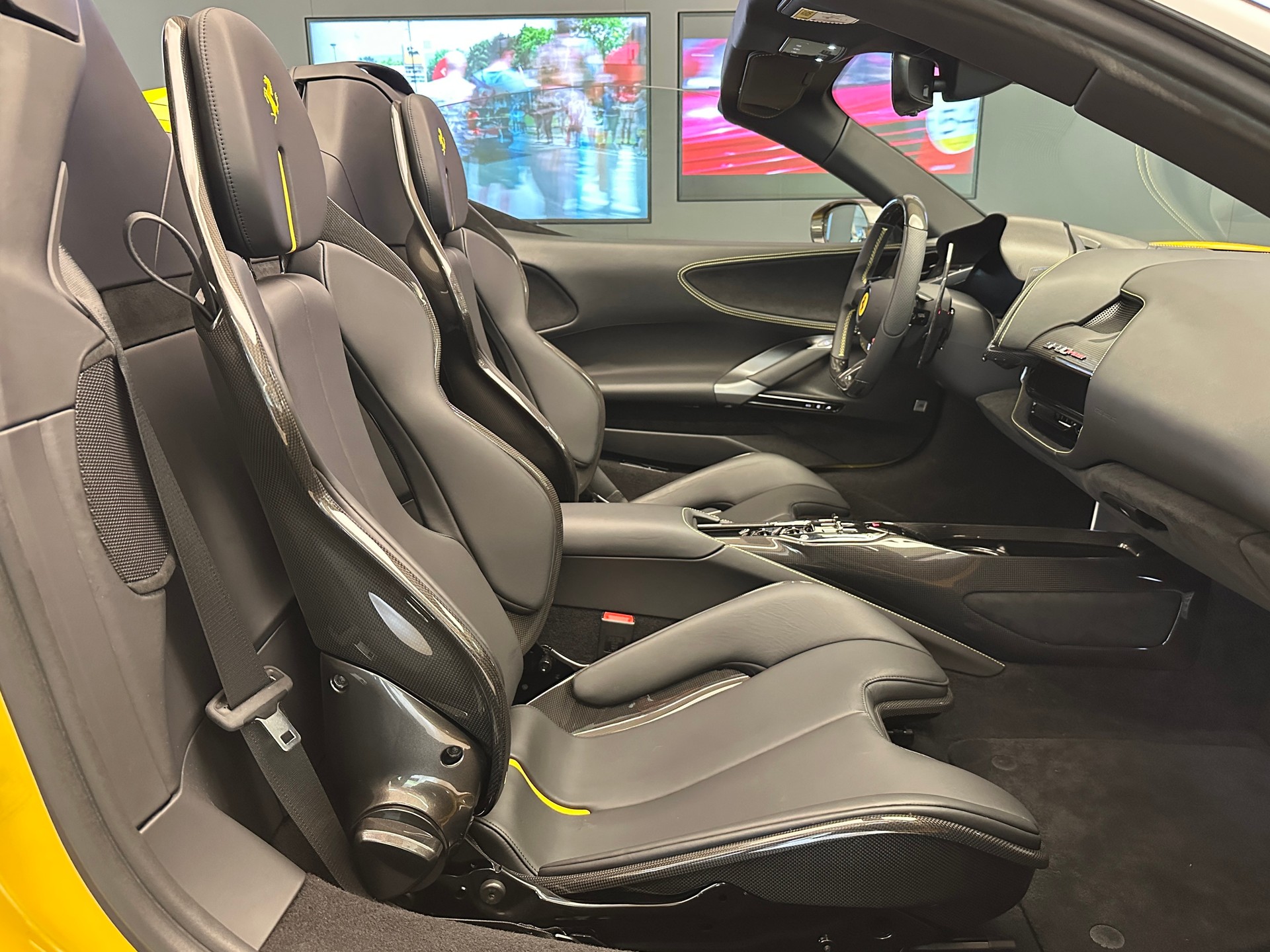 FERRARI SF90 Spider-image-10