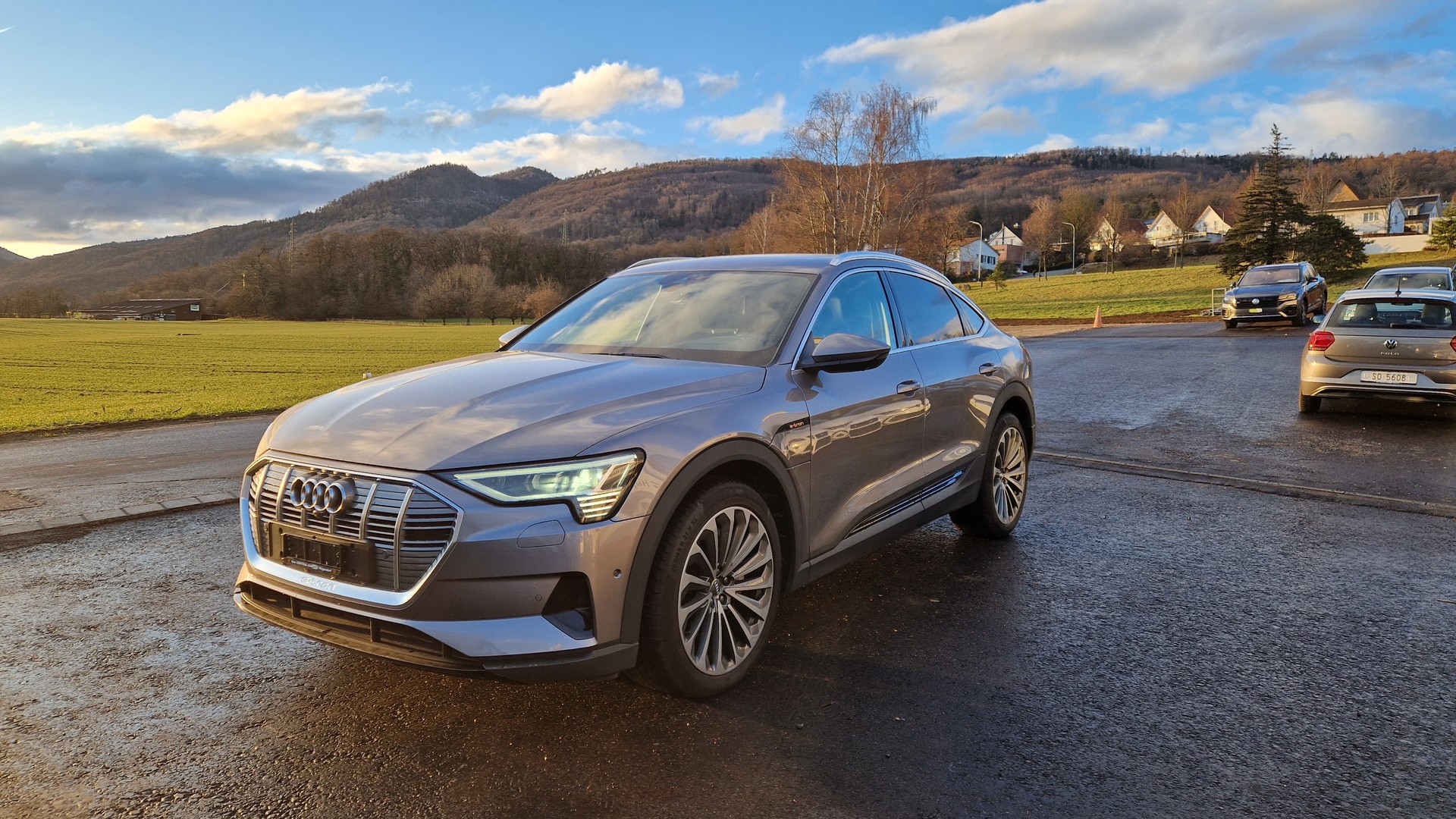 AUDI e-tron 50 Sportback quattro-image-1