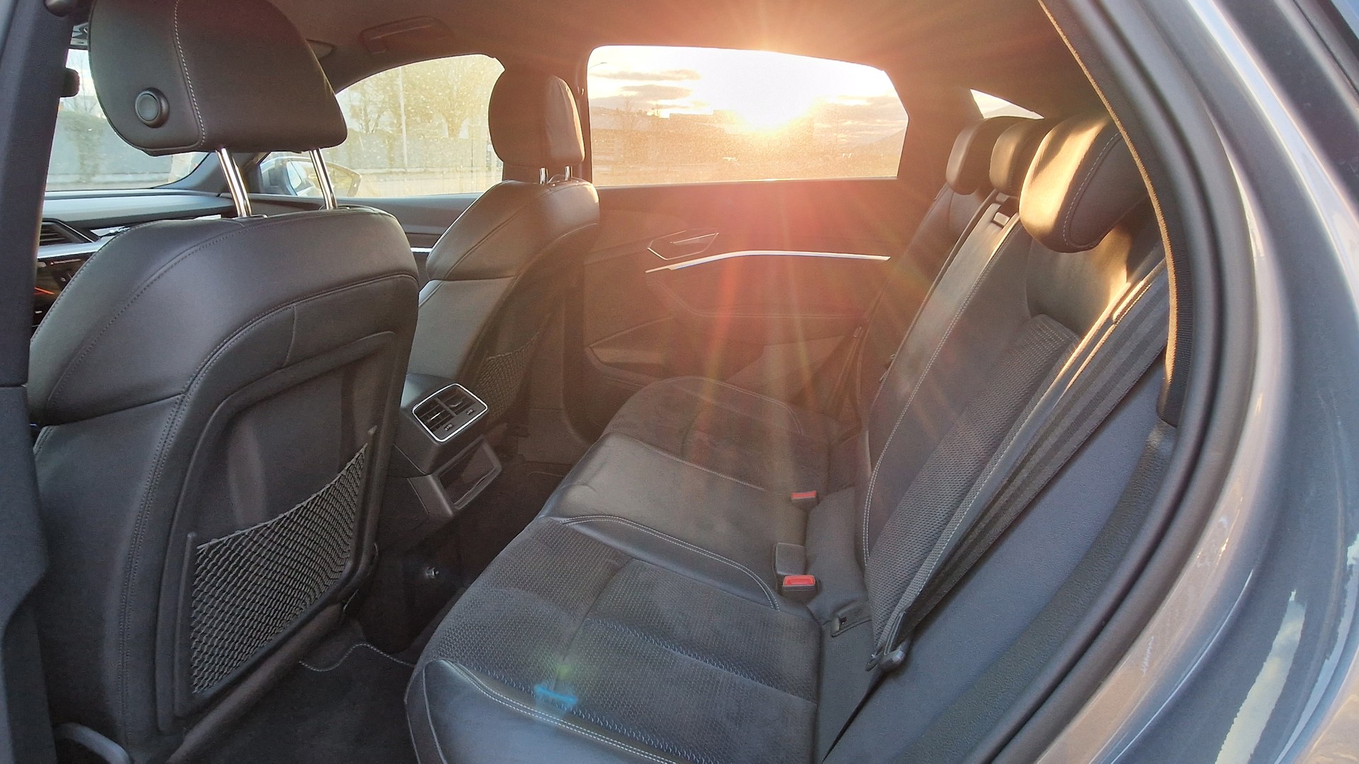 AUDI e-tron 50 Sportback quattro-image-11