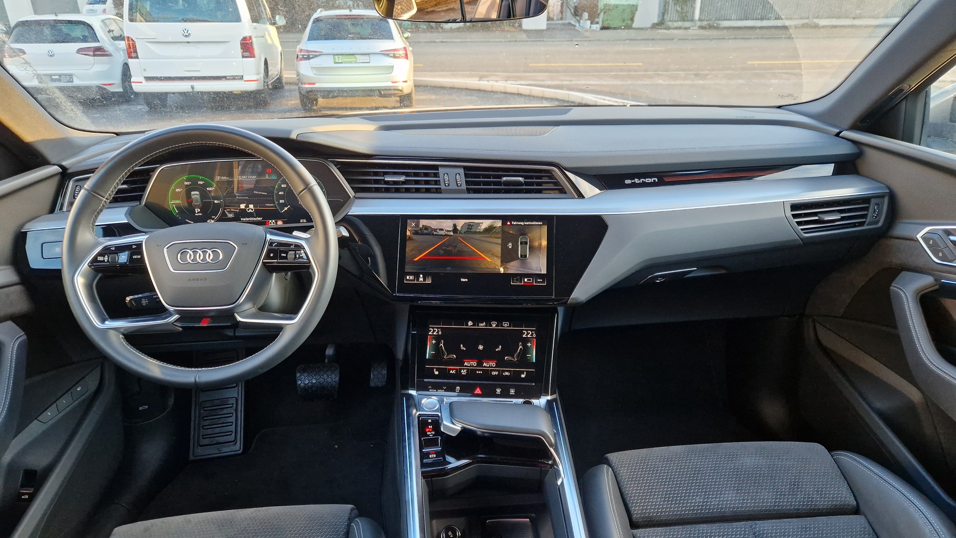 AUDI e-tron 50 Sportback quattro-image-9