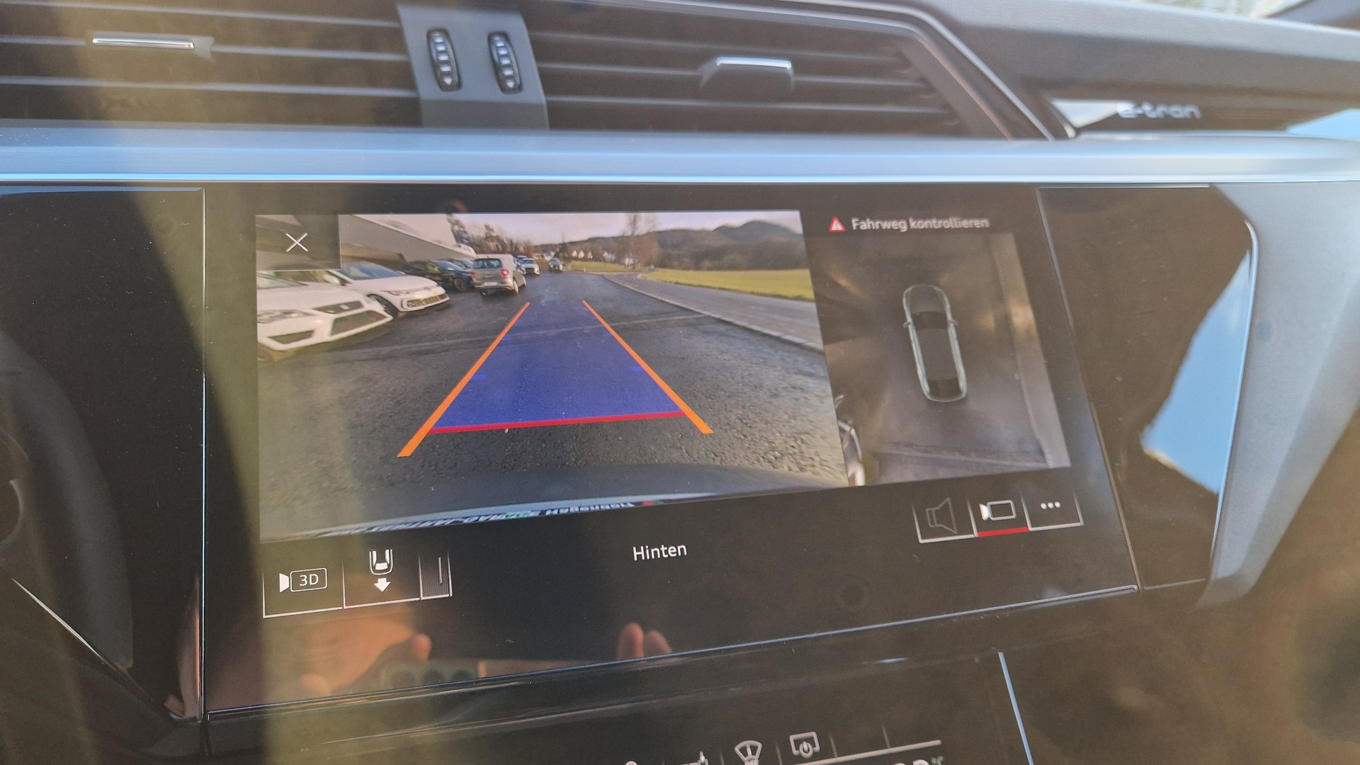 AUDI e-tron 50 Sportback quattro-image-8
