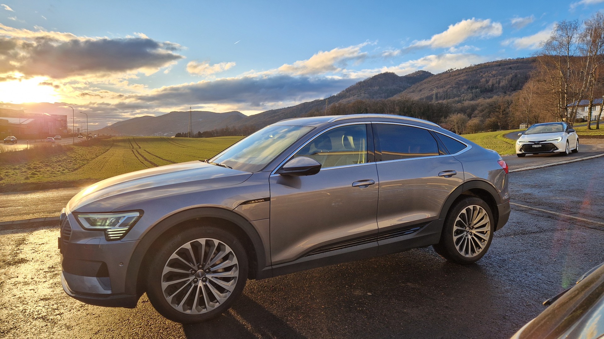 AUDI e-tron 50 Sportback quattro-image-2